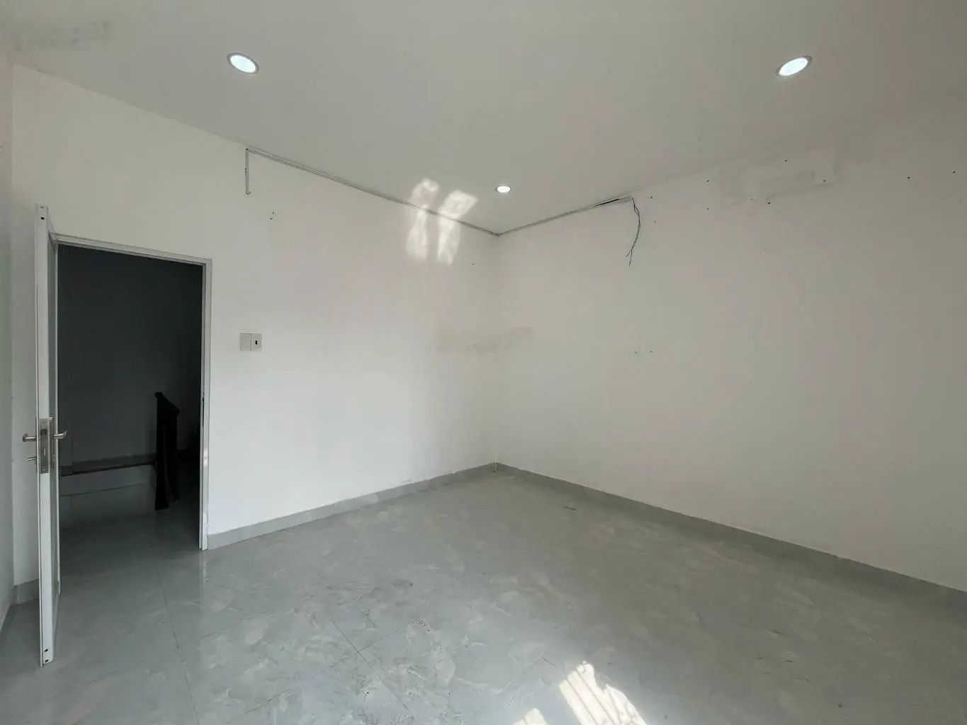 Giảm 400Tr. Nhà trệt. 90m2 ngay Coopmart Bình Triệu, cho thuê 8tr, hẻm xe hơi vào nhà. Còn 7,5 tỷ
