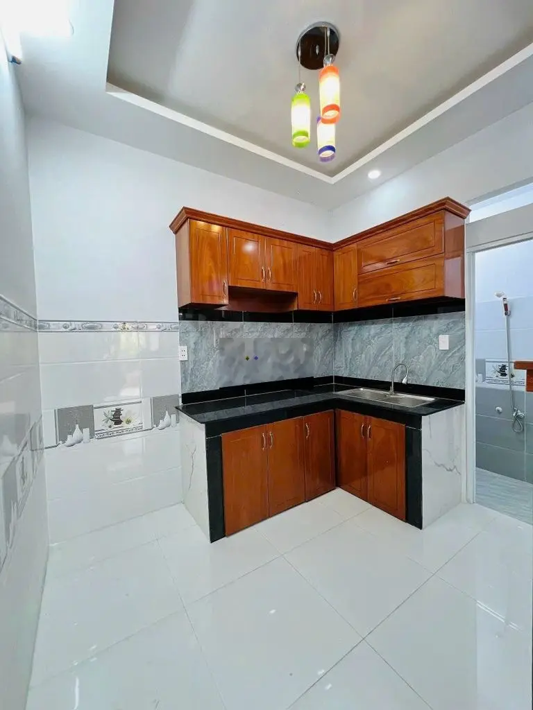 CẦN TIỀN BÁN GẤP NHÀ ĐÚC THẬT 2 TẤM HẺM 1/ ĐƯỜNG HUỲNH THỊ HAI QUẬN 12