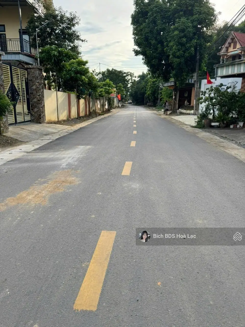 Chính chủ gửi bán 177m2 mặt tiền 5.3m mặt đường trục chính Thôn 5 Phú Cát, Cách đường đôi 300m