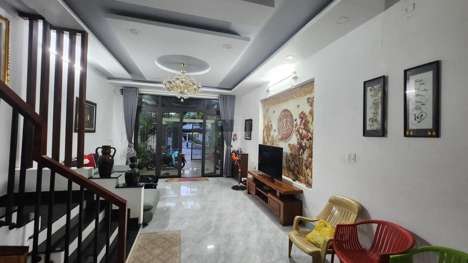 Đi Mỹ nên bán căn nhà tâm huyết