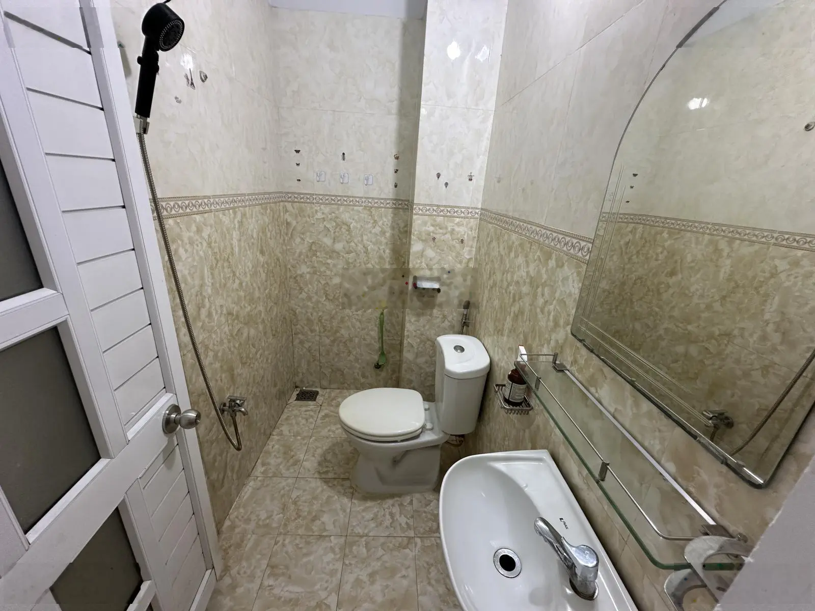 Bán nhà đẹp DT 4x12m 1 lầu 2PN 2WC sàn gỗ, hẻm xe hơi né nhau, giáp ranh KDC Đồng Diều Cao Lỗ P4 Q8