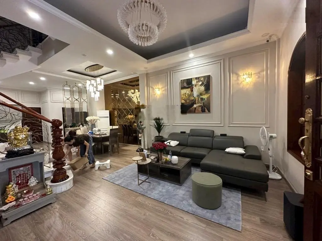 Bán biệt thự hầm 5 tầng đường Thành Thái Quận 10, ngang 6m, HXT, hiện hữu, giảm 1tỷ còn 34 tỷ (TL)