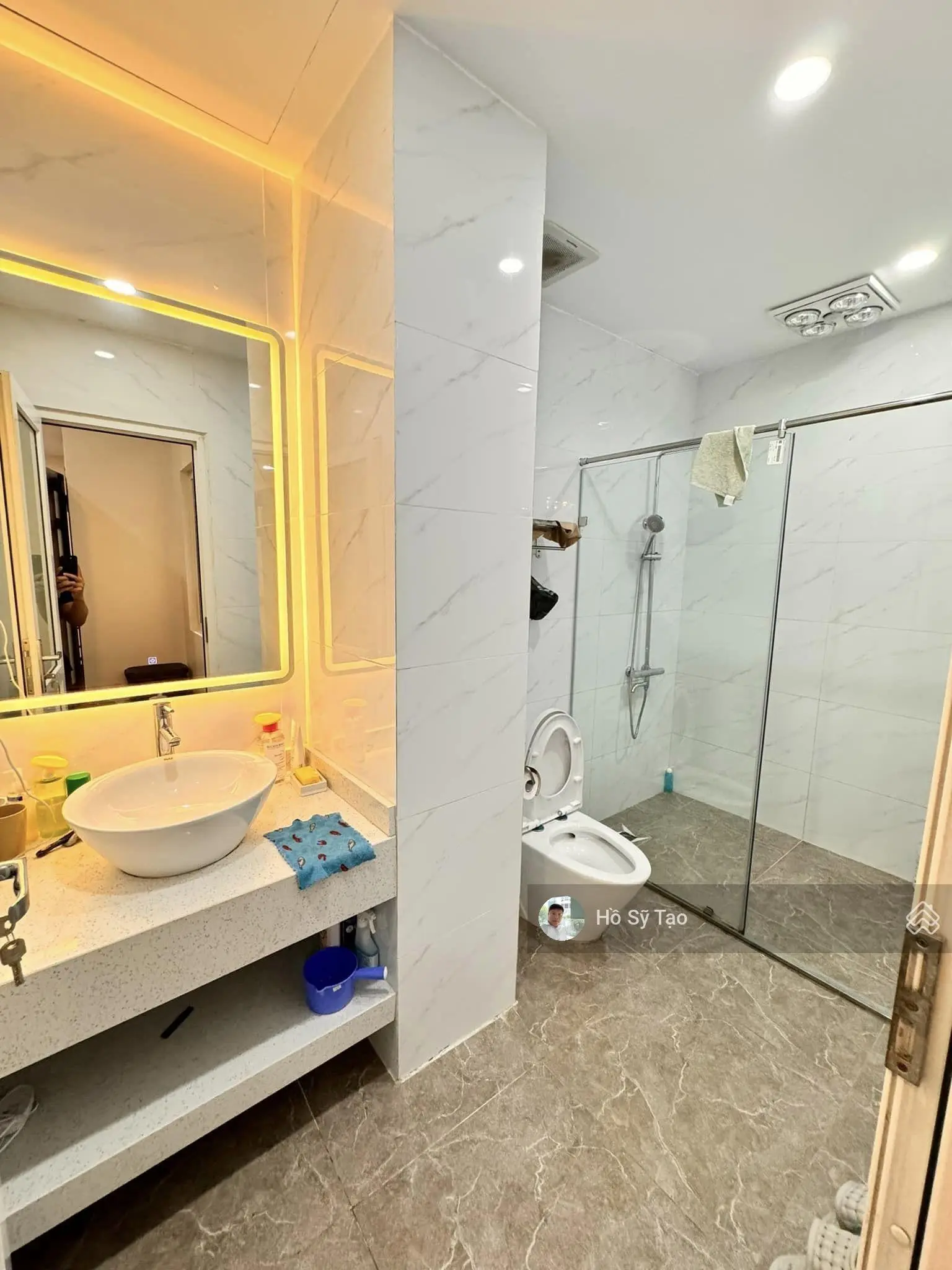Bán nhà đẹp phân lô đường Trần Quốc Hoàn - Cầu Giấy. Diện tích 82,8m2xMT5,41mx4T. Giá chào 21,46 tỷ
