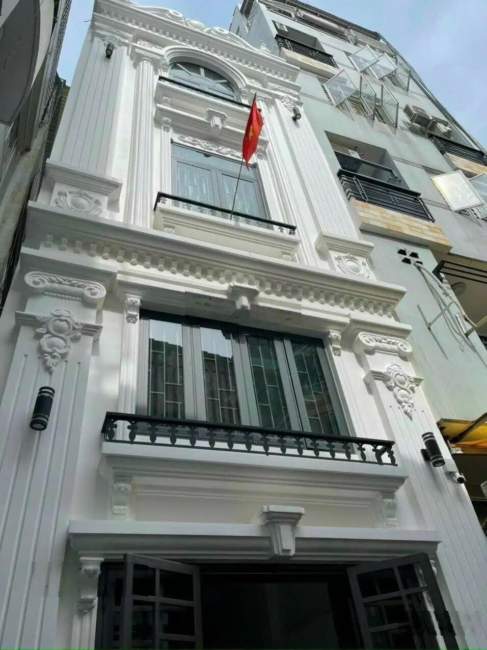 CHỦ HẠ 500Triệu BÁN GẤP NHÀ LÊ TUNG, Q.11 ngay SVĐ PHÚ THỌ, HẺM KINH DOANH 6M, Cho Thuê 20tr/tháng