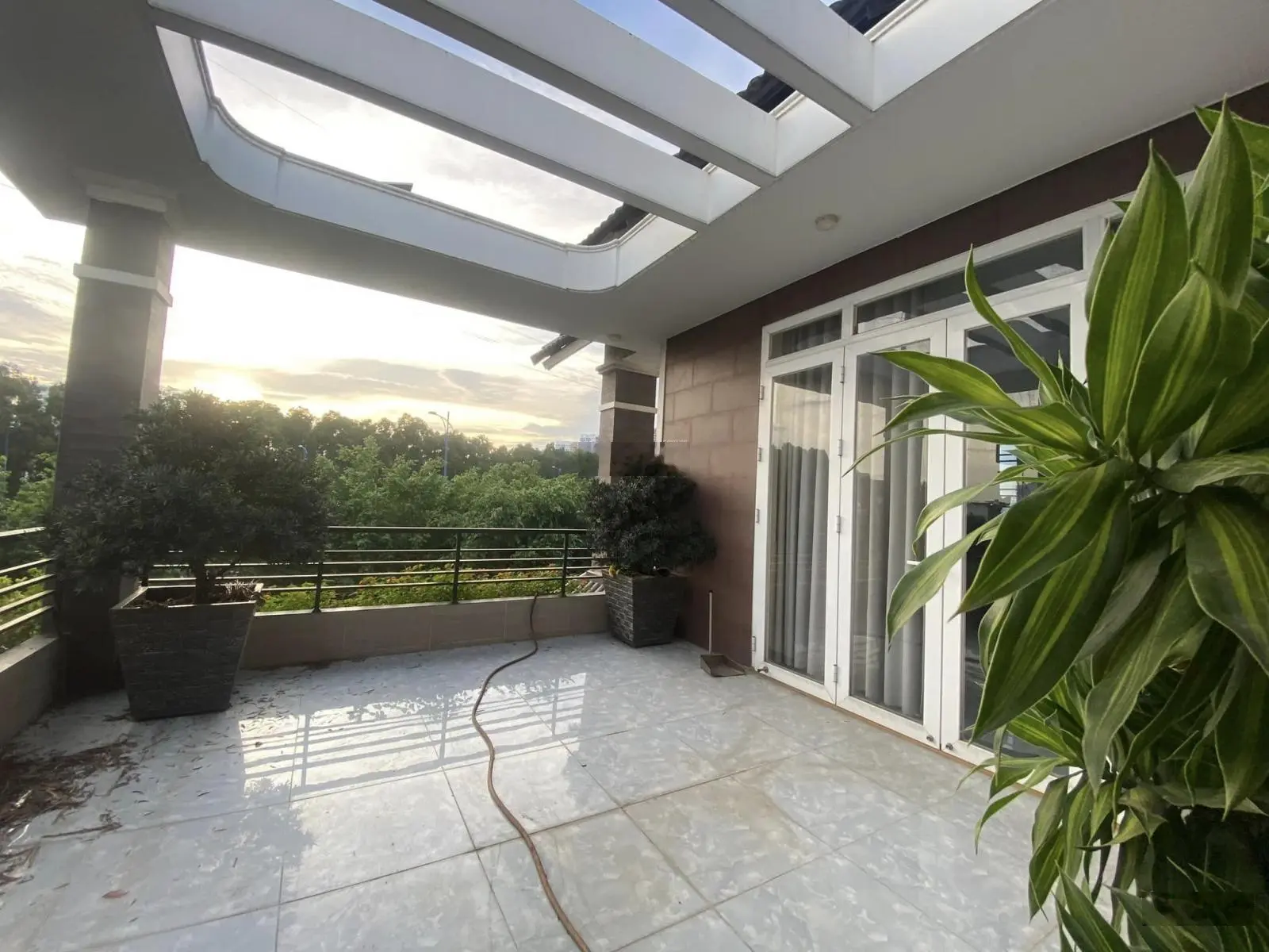 Bán biệt thự Q2, 404m2, 16.5m x 25m. Chủ cần bán gấp giảm hẳn 5 tỷ, Bình Trưng Tây