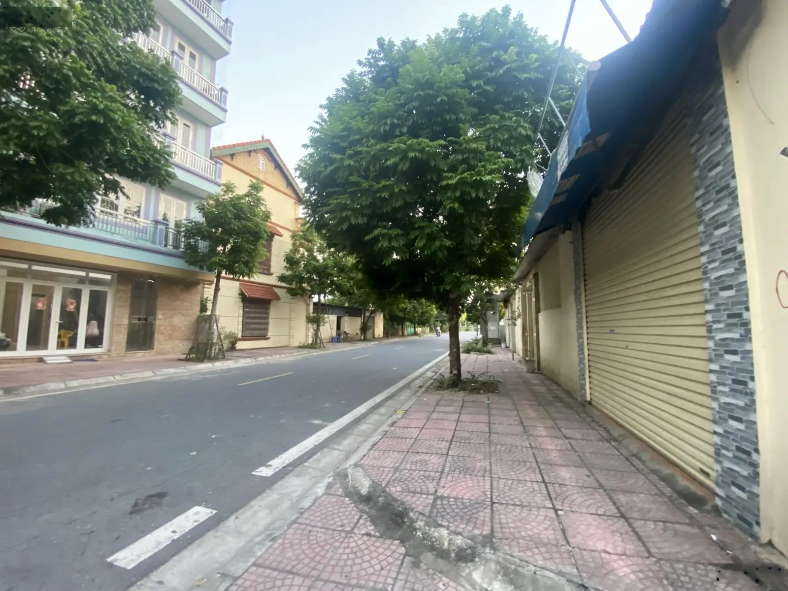 Nhà Bát Khối Long Biên gần hồ ô tô đỗ cửa do nhu cầu cần tiền chủ hạ bán nhanh với 4.75 tỷ
