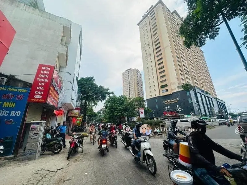 Mặt trường Trương Định Hoàng Mai, vị trí đẹp vỉa hè ô tô, 5 tầng thông sàn, DT 97m2 giá bán 38.5 tỷ