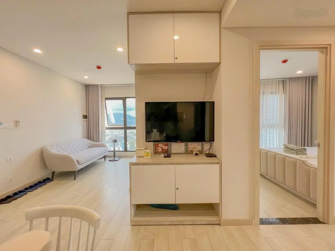 Chính chủ bán căn hộ 2PN Sát biển-Gold Coast Nha Trang, view biển và nội thất đẹp. Tầng cao mát mẻ
