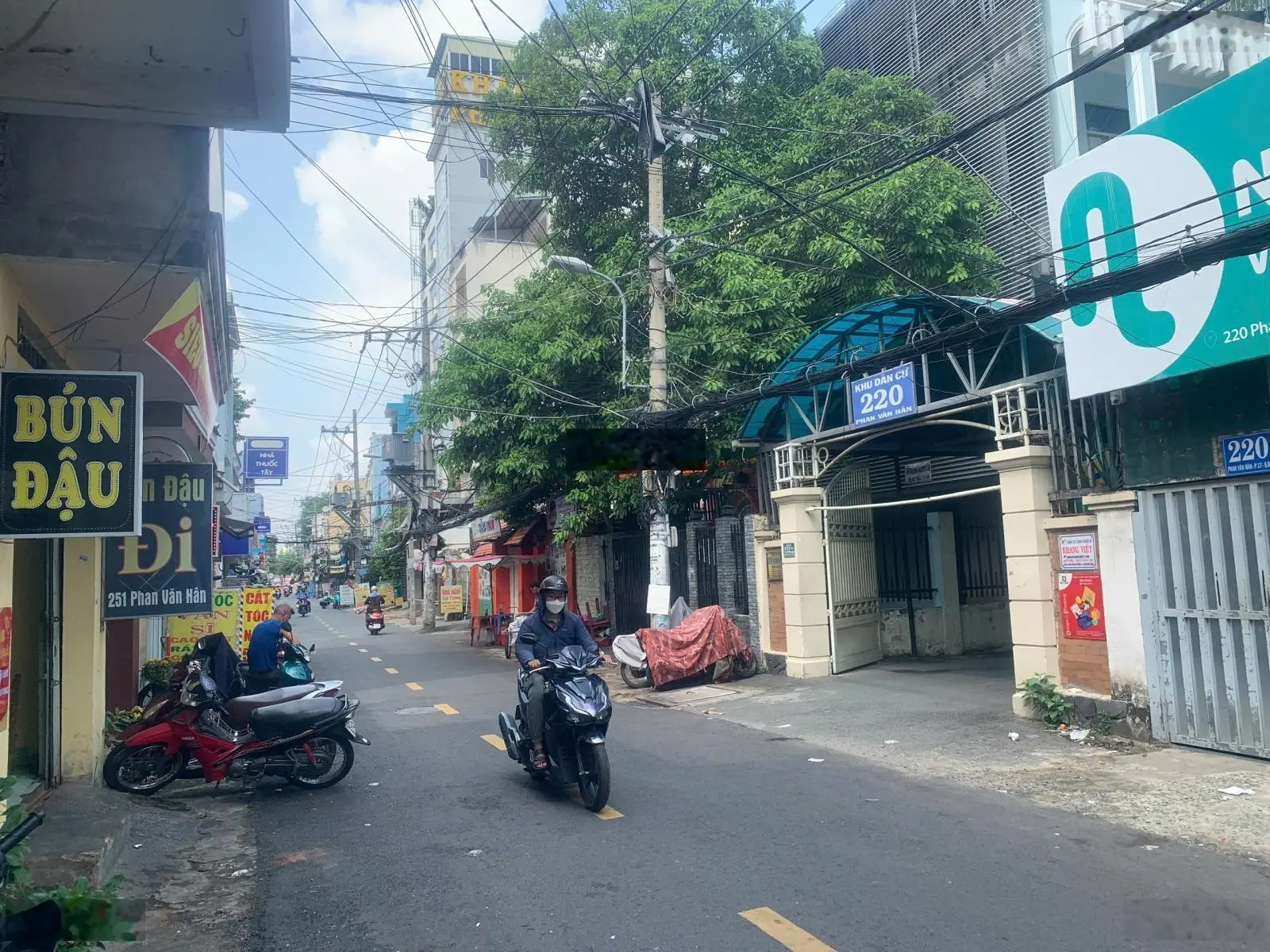 Bán nhà mặt tiền đường Phan Văn Hân, P17, Q. Bình Thạnh(giáp ranh Quận 1): 12x20m CTXD hầm 7 tầng