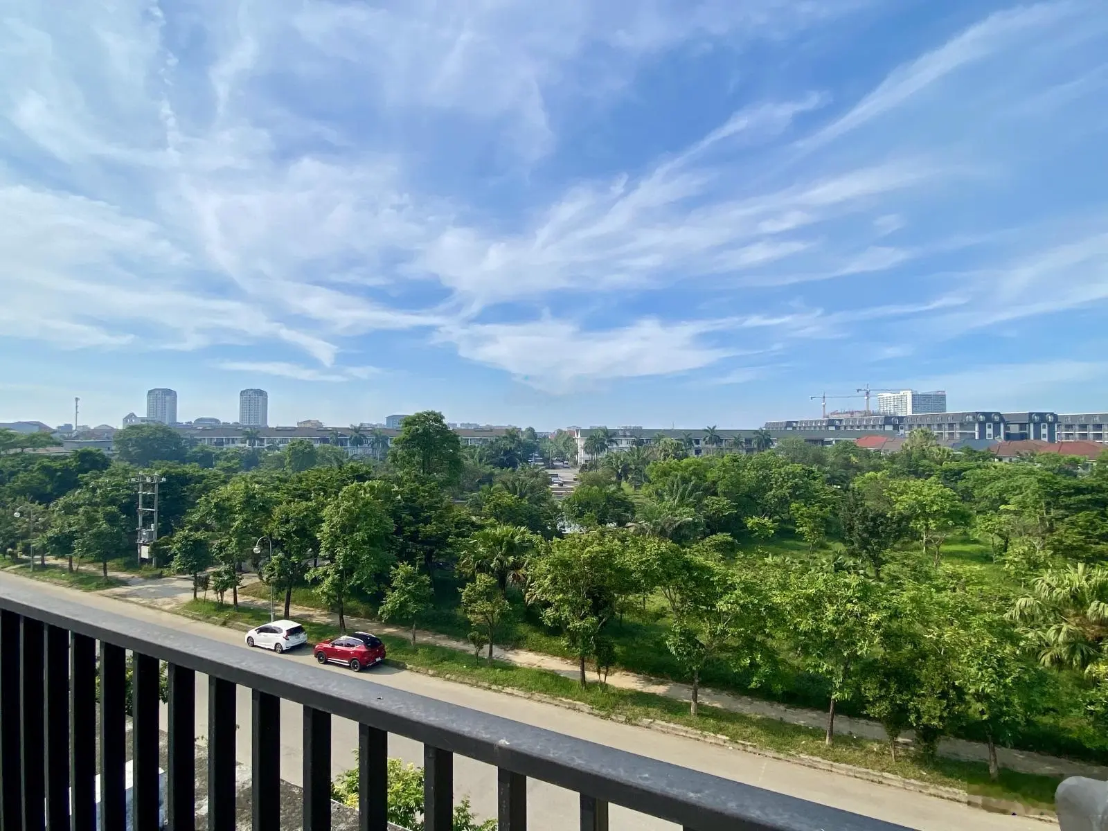 Nhà 3,5 tầng An Cựu City mặt tiền đường số 10. View công viên, cạnh Aeon Mall