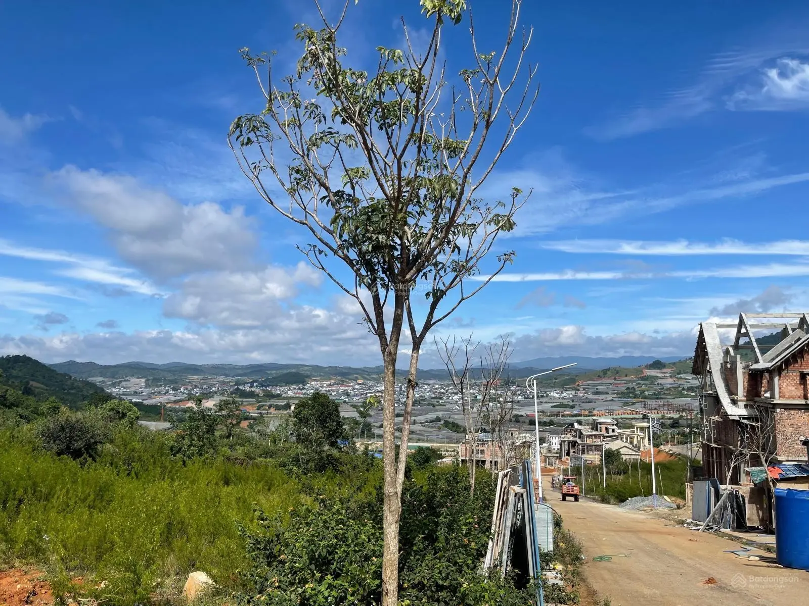 Hoa hậu LangbiangTown, lô góc 362,5m2 (ngang 20m), trên đỉnh, view trọn rừng thông và TT Lạc Dương