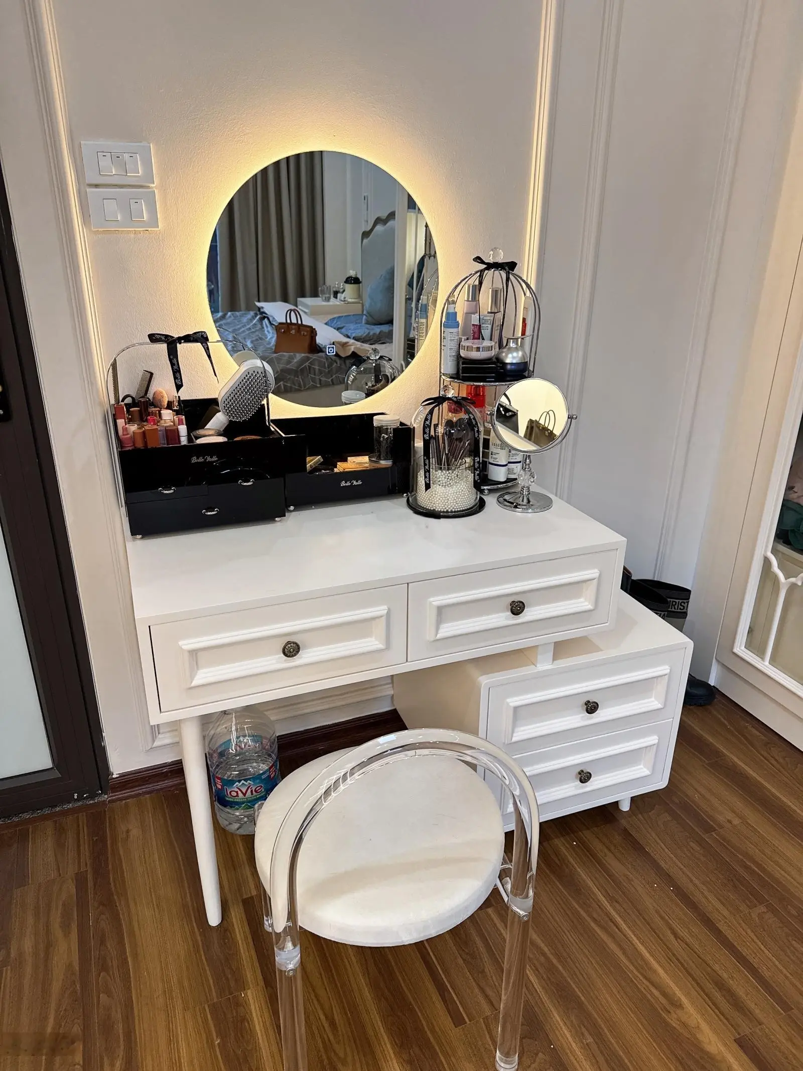 Chính chủ cần bán nhà 5 tầng full nội thất vip ngõ 264 ngọc thuỵ.