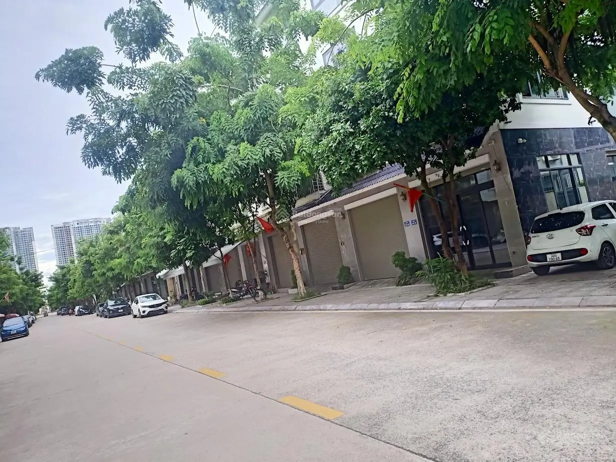 Chính chủ gửi bán căn góc ba mặt thoáng hiếm có khu Geleximco