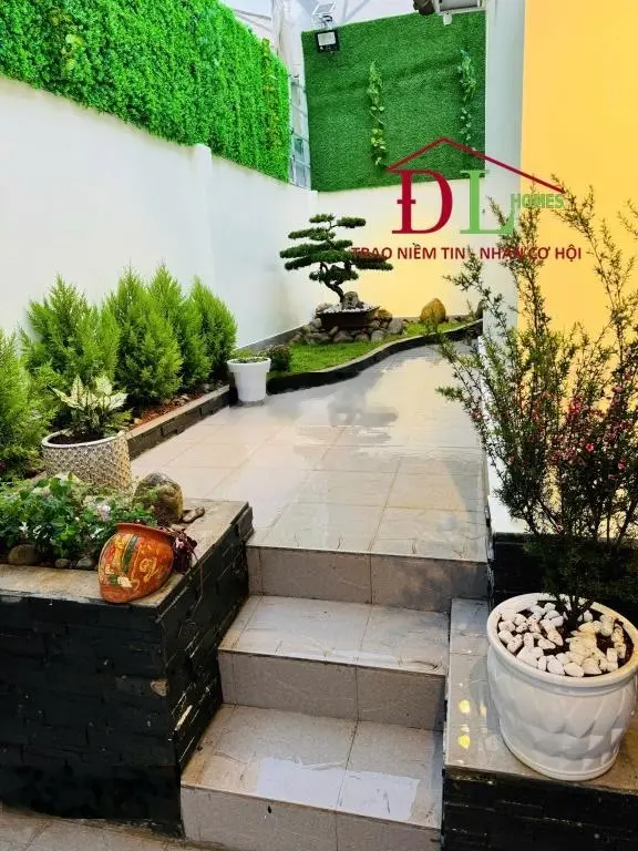 Bán biệt thự mới xây đường Trần Đại Nghĩa Phường 8 Đà Lạt có sân vườn rộng