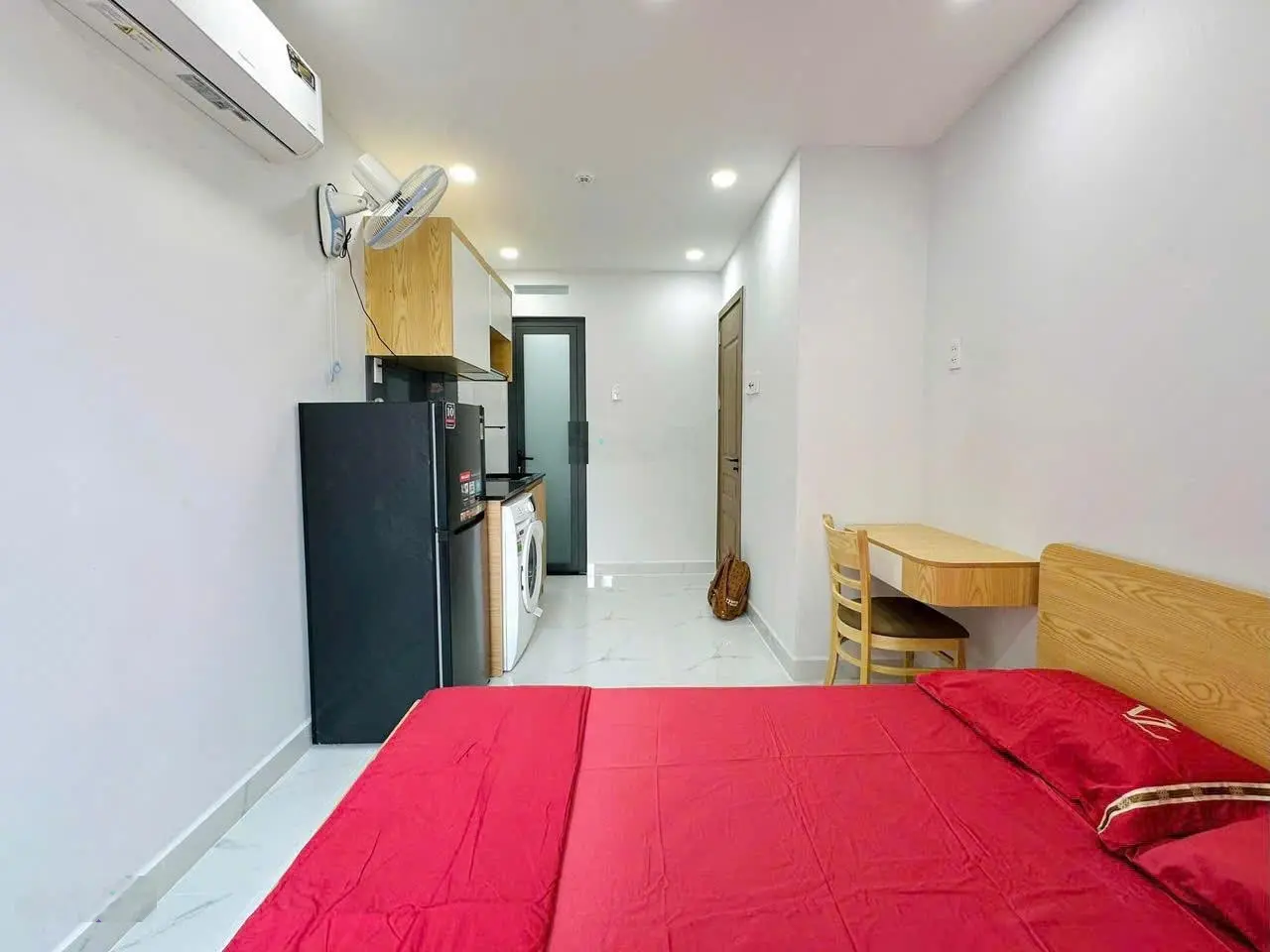 Bán Nhà Bình Thạnh , Nơ Trang Long Hẻm 8m gần Mặt tiền(5.5x13m)cho thuê 35 triệu/tháng nhỉnh 11 tỷ