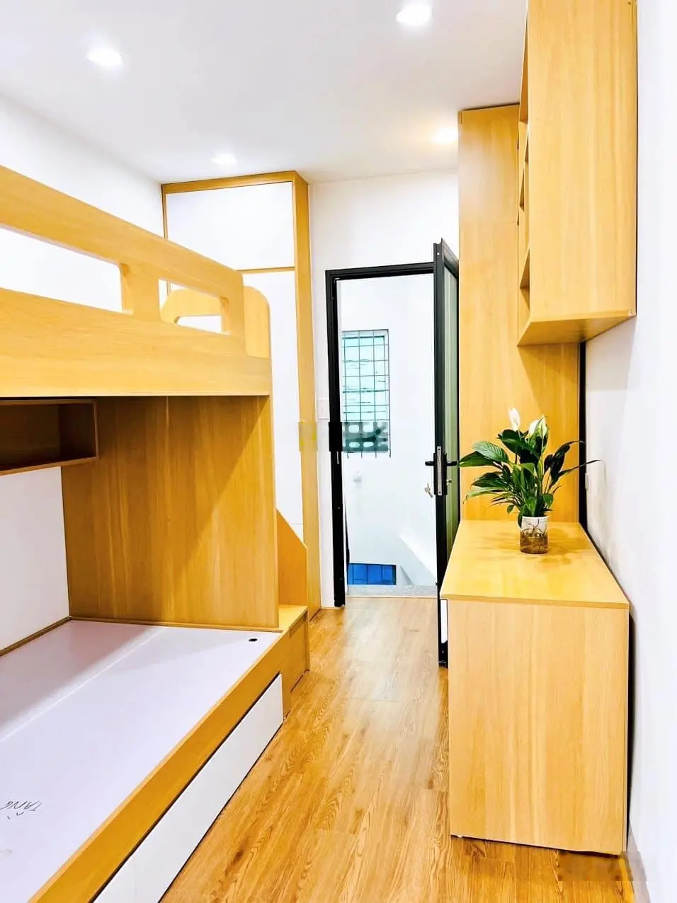 Nhà đẹp ở ngay_19m2*4 tầng_10m ra phố_mặt ngõ kinh doanh_full nội thất_khâm thiên_chỉ 3.7 tỷ