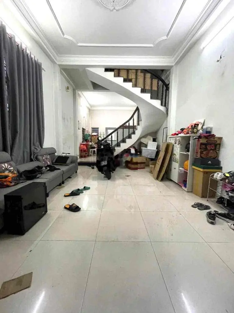 Cách đường nguyễn phước nguyên 1 cái nhà chỉ hơn 2ty
