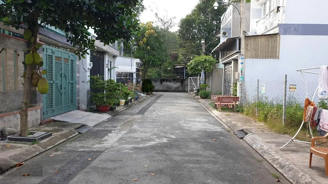 Bán đất thổ cư gần chợ xuân thới thượng DT: 5,3 x 15m đường xe tải vào tới đất
