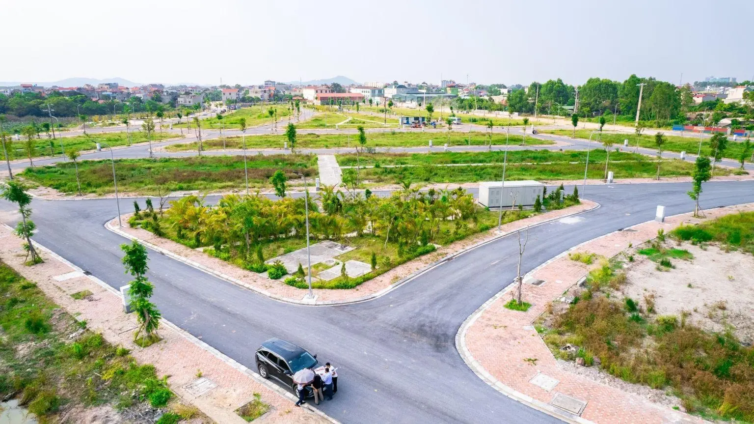 80m2 hướng đông nam, không vướng, không lỗi. Giá để bán 2.2 tỷ.