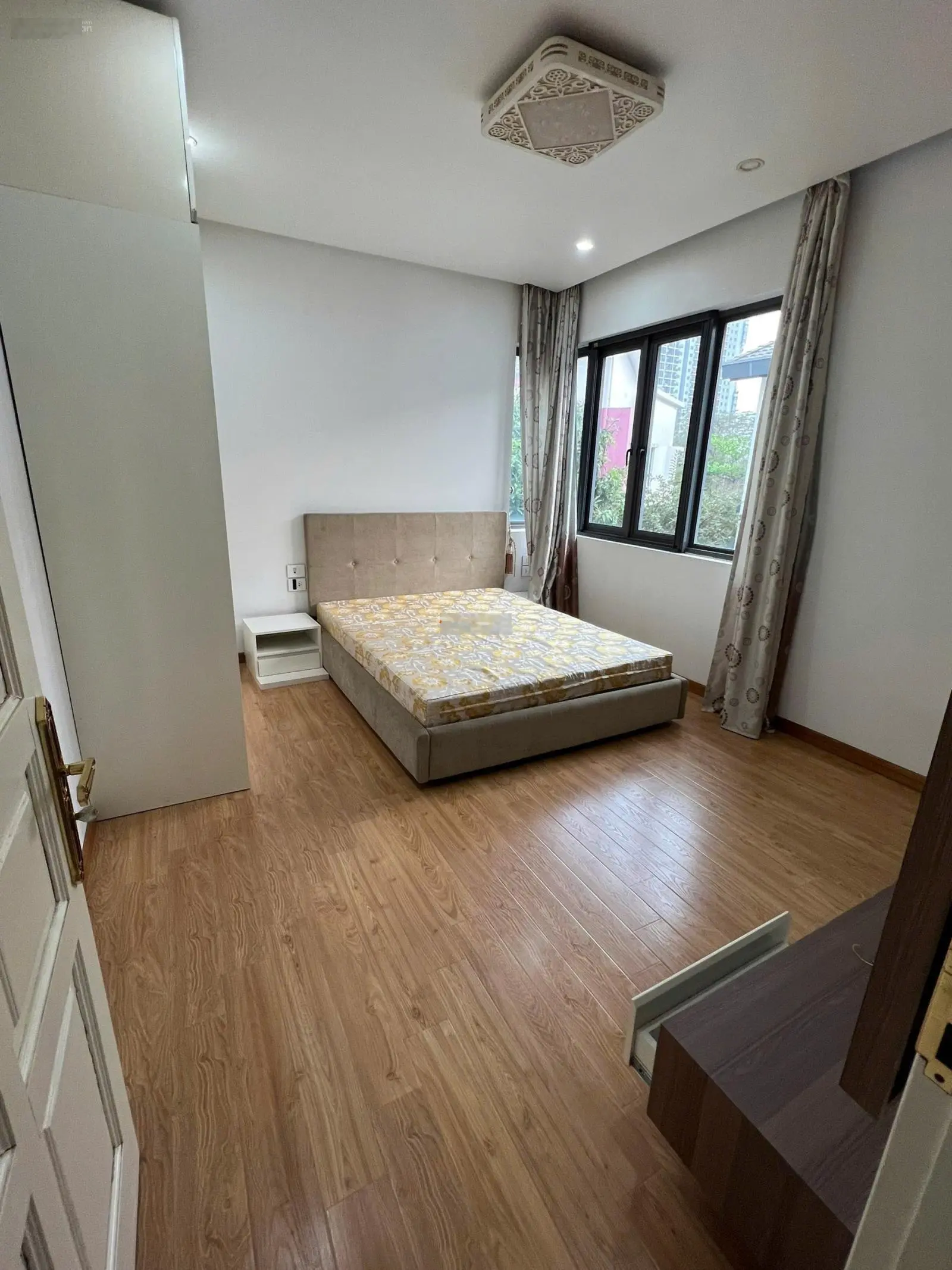 Bán biệt thự Liền Kề Khu đô thị Gamuda Gardens Hoàng Mai 236m2, 3 tầng, mặt tiền 8m. Dân trí cao