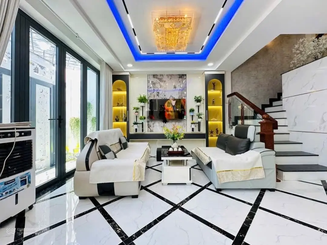 Cô Hoa thiện chí bán nhanh nhà Nguyễn Cửu Vân, P. 17, Bình Thạnh, giá 3tỷ120 DT 82,8m2, còn HĐ thuê