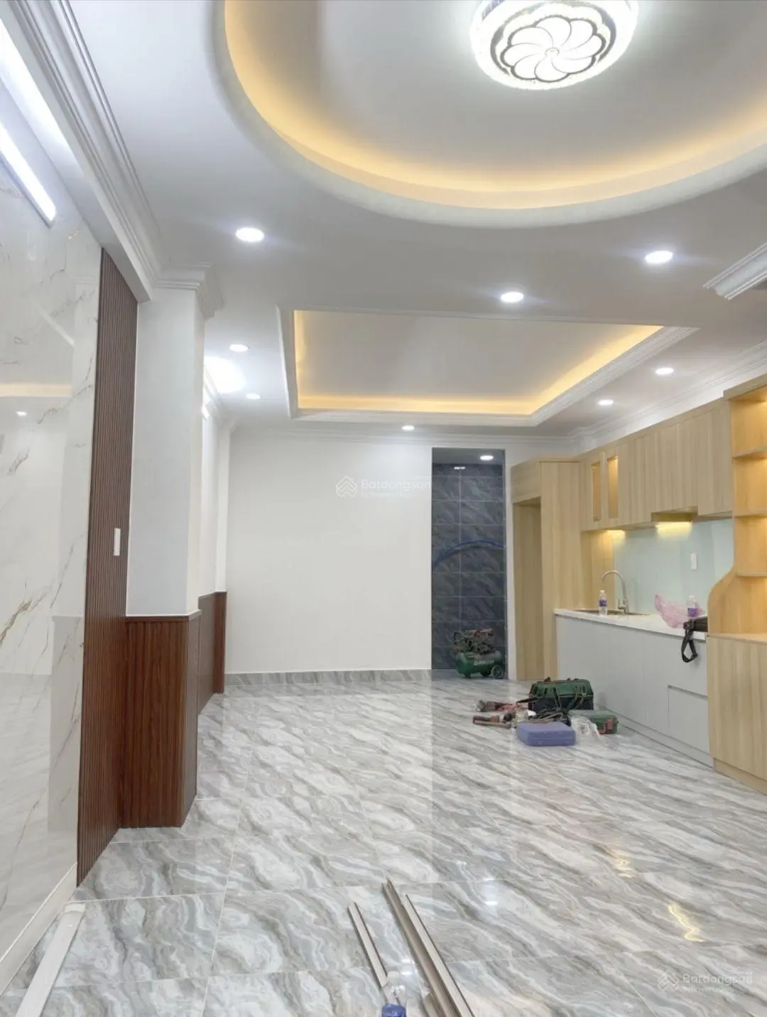 Cạnh mặt tiền Lâm Văn Bền - nhà đẹp full nội thất - thông số chuẩn A4 4x10m - giá 5.8 tỉ (có video)