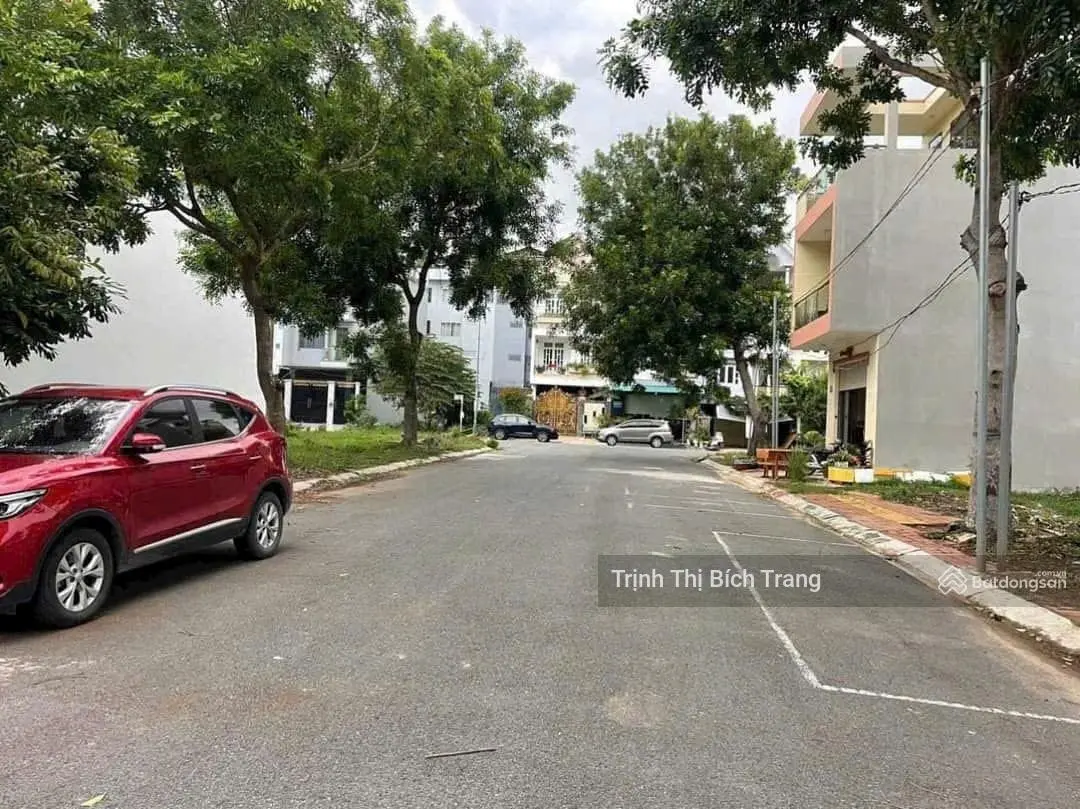 Siêu phẫm KDC 120m2/390tr, SHR, TC100%. ngay đường Phạm Ngọc Thảo. Cách quảng trường Bến Tre 500m.