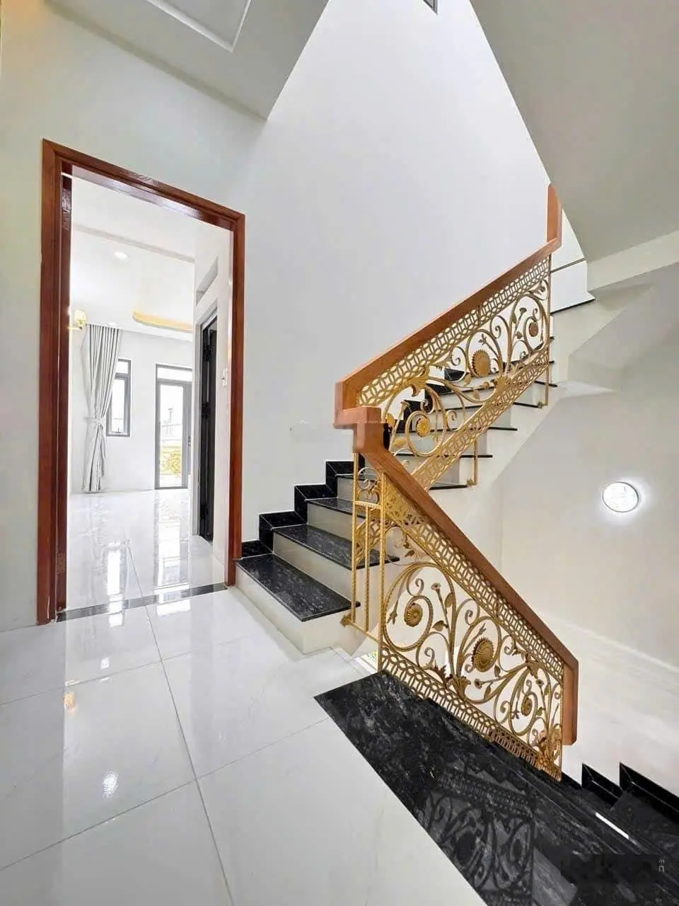 Bán gấp nhà mới xây xong đường Số 22 Lê Văn Quới 4x18m trệt 2 lầu sân thượng giá chỉ 6,3 tỷ TL