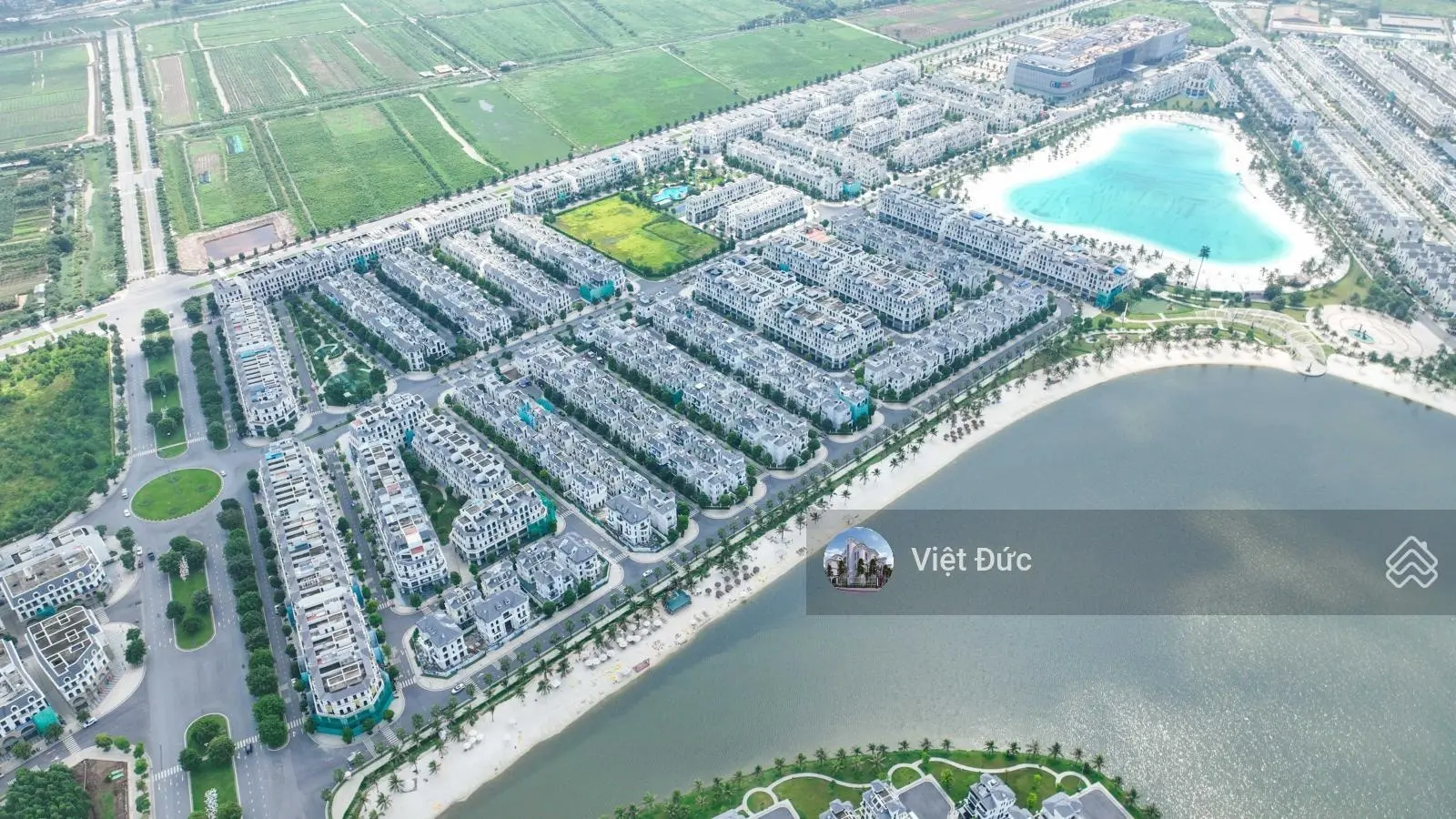 Chủ nhà cần bán song lập Sao Biển 150m2 giá chỉ 2x tỷ ngay mặt hồ điều hòa Vinhomes Ocean Park