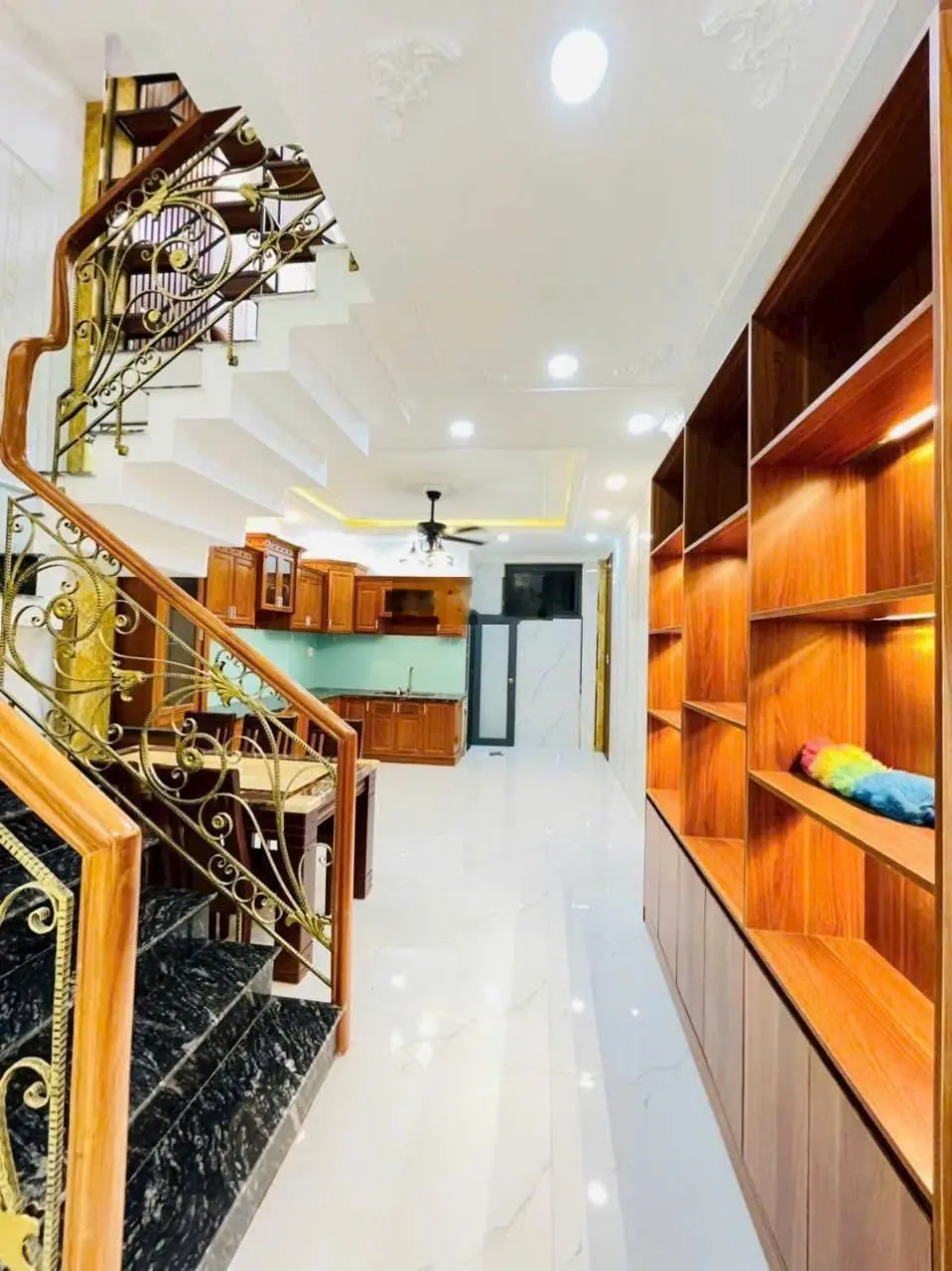 Bán nhà 5 tầng, kdc centerhome riverside, đường 11 trường thọ, sát vành đai 2, giá 8.5 tỷ tl.