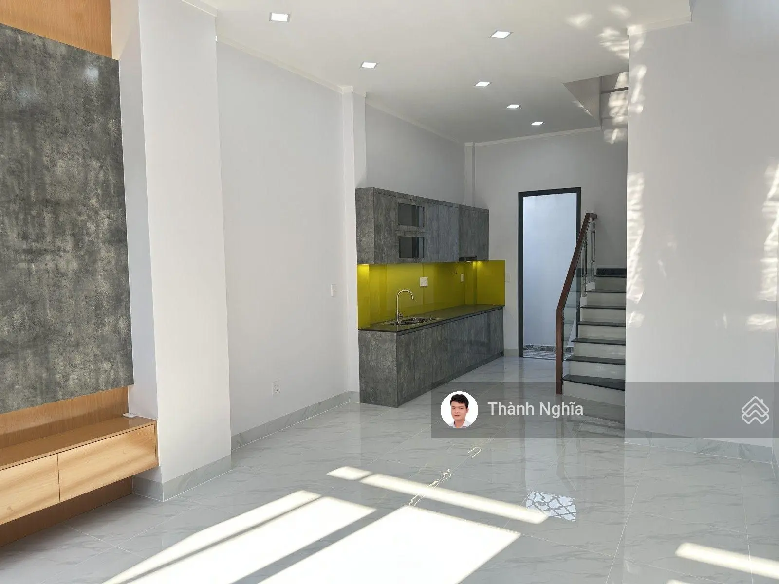 HIẾM! BÁN GẤP HƠN CHỮ GẤP! Nhà 3 tầng 4PN, 3WC 52m2 chỉ 4,x tỷ