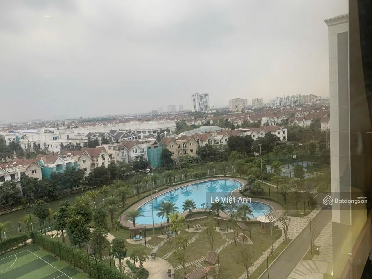 Bán căn hộ 2PN Vinhomes Symphony Riverside Long Biên, view bể bơi, biệt thự đẳng cấp, giá tốt