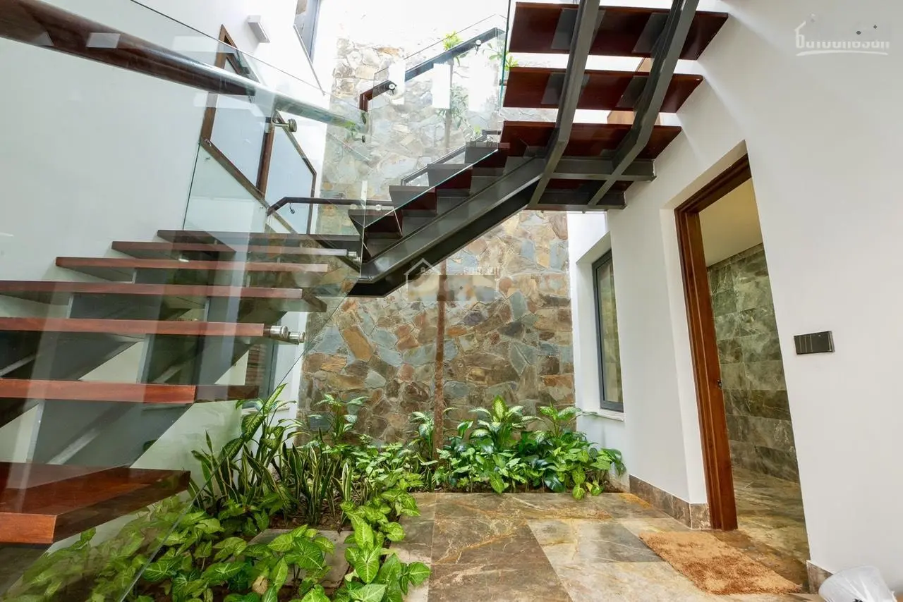 Bán gấp biệt thự Hoàng Oanh, 450m2, lô góc 2 mặt tiền, view hồ tại Flamingo Đại Lải, LH: 0931 793 ***