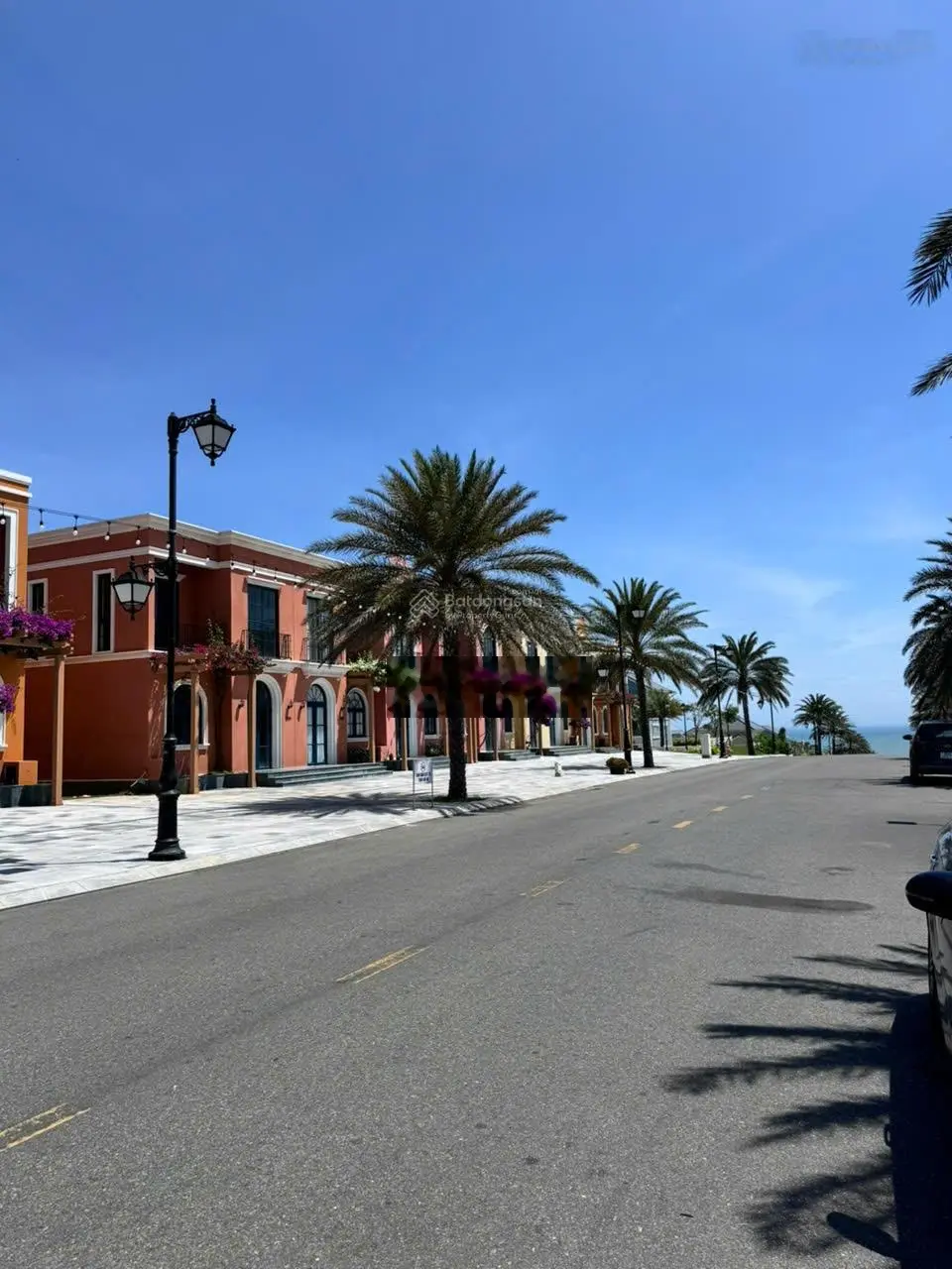 Chuyển nhượng Shophouse trục đường Miami xuyên Florida1 Giá: 5 tỷ (Bao thuế phí). LH: 0966765282