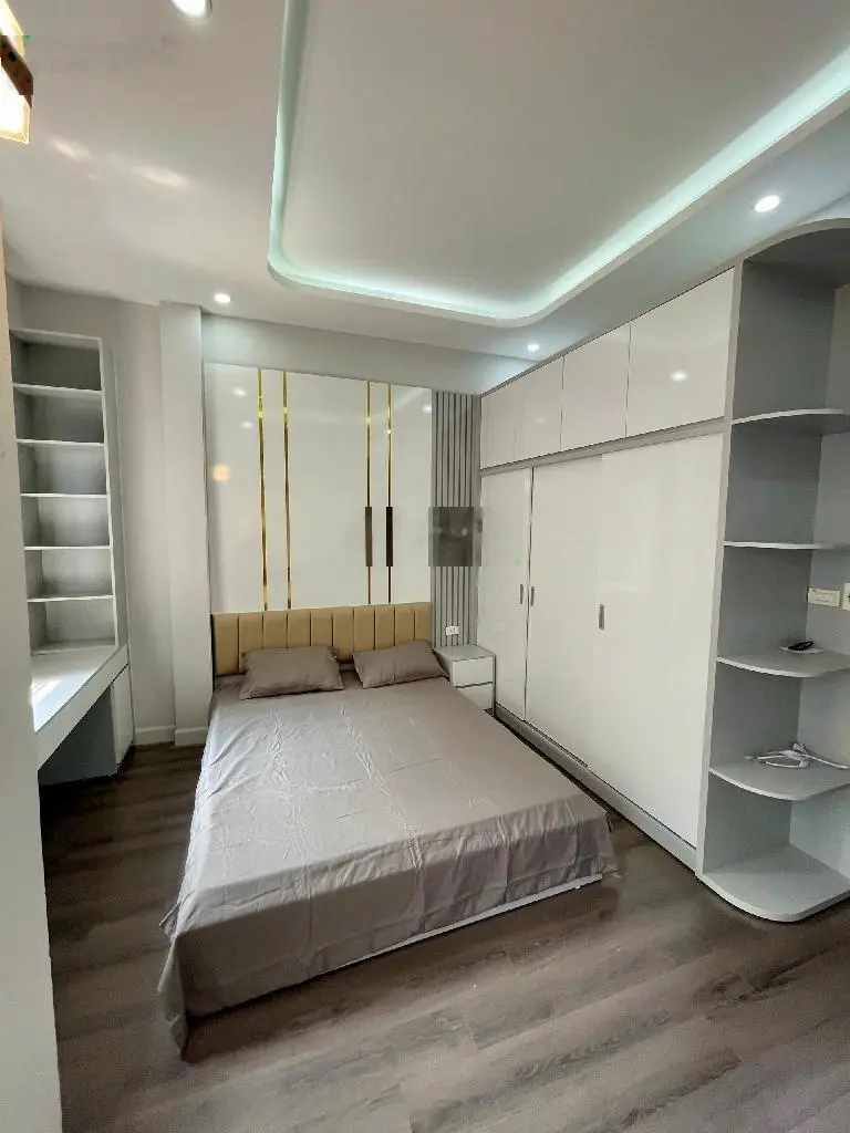 Bán nhà Tân Mai, 55m2 x 4 tầng, mặt tiền 4,5m, gần trường, chợ...- tiện ích đầy đủ, giá chỉ 6,75 tỷ