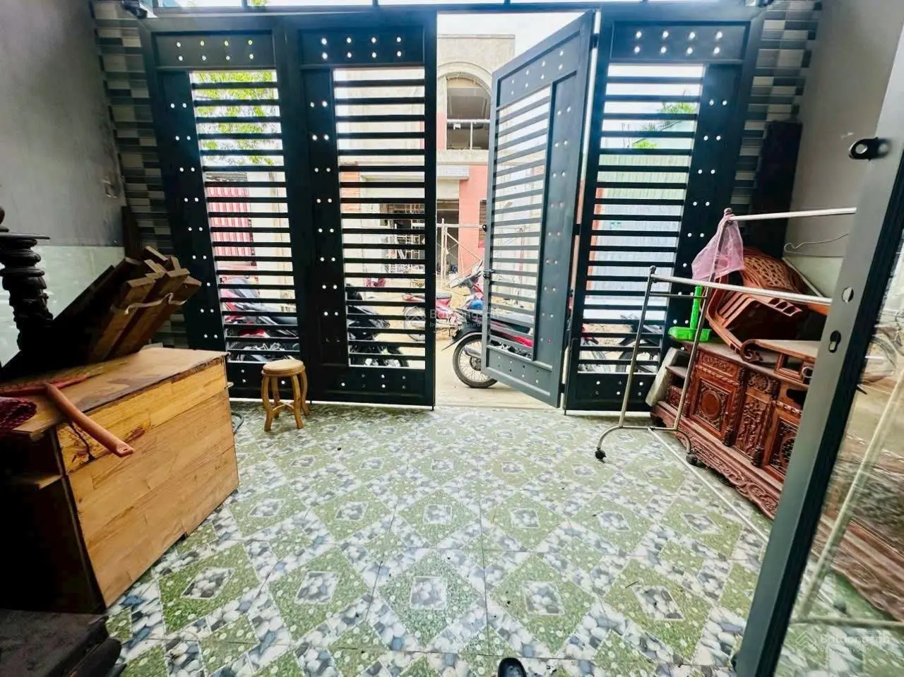 Hạ giá bán gấp, nha sổ rieng, kp3 Trang dài