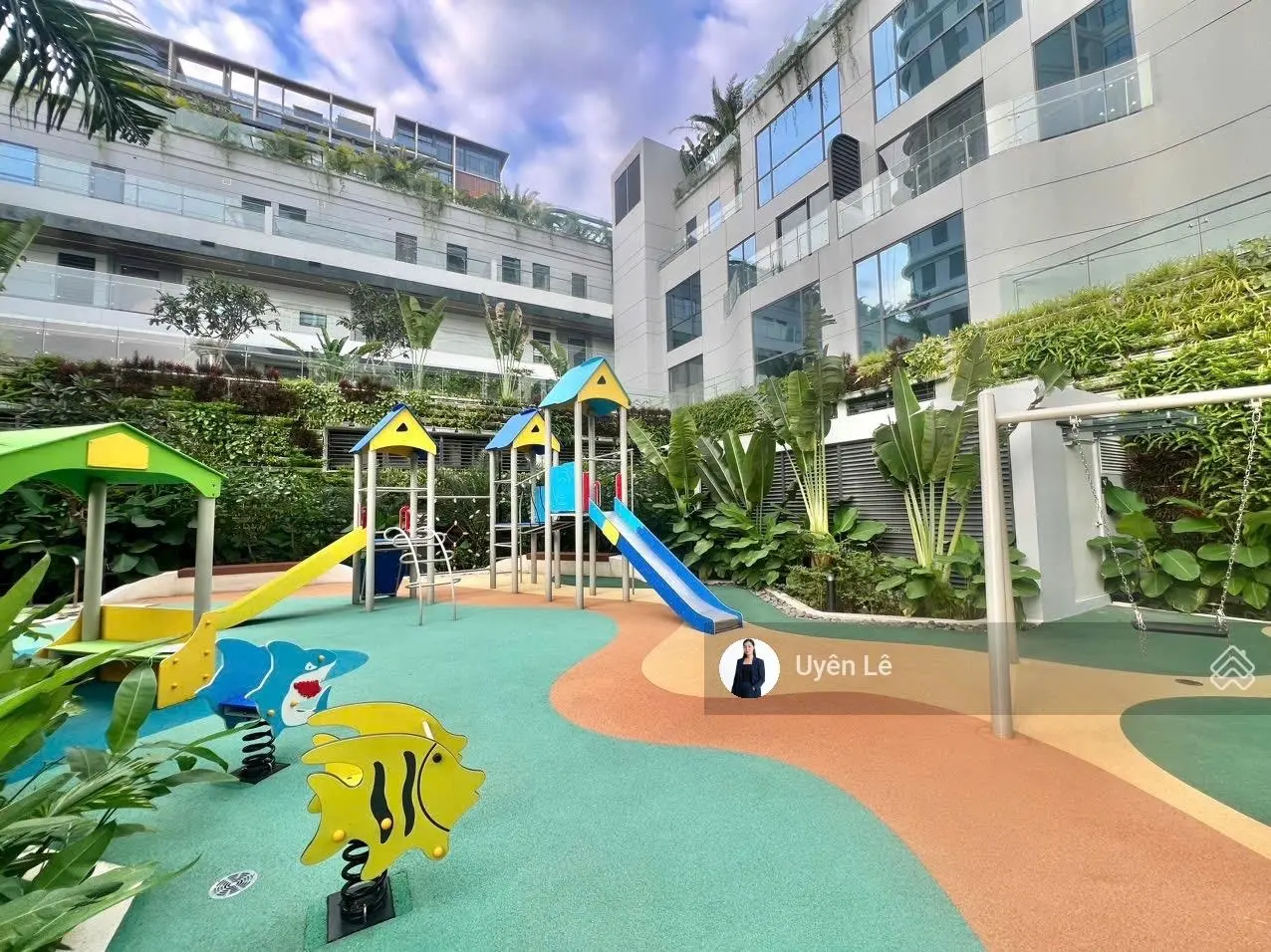 Thủ thiêm zeit 3pn - 24 tỷ 125m2 cần ra hàng gấp. uyên lê 0901 303 ***