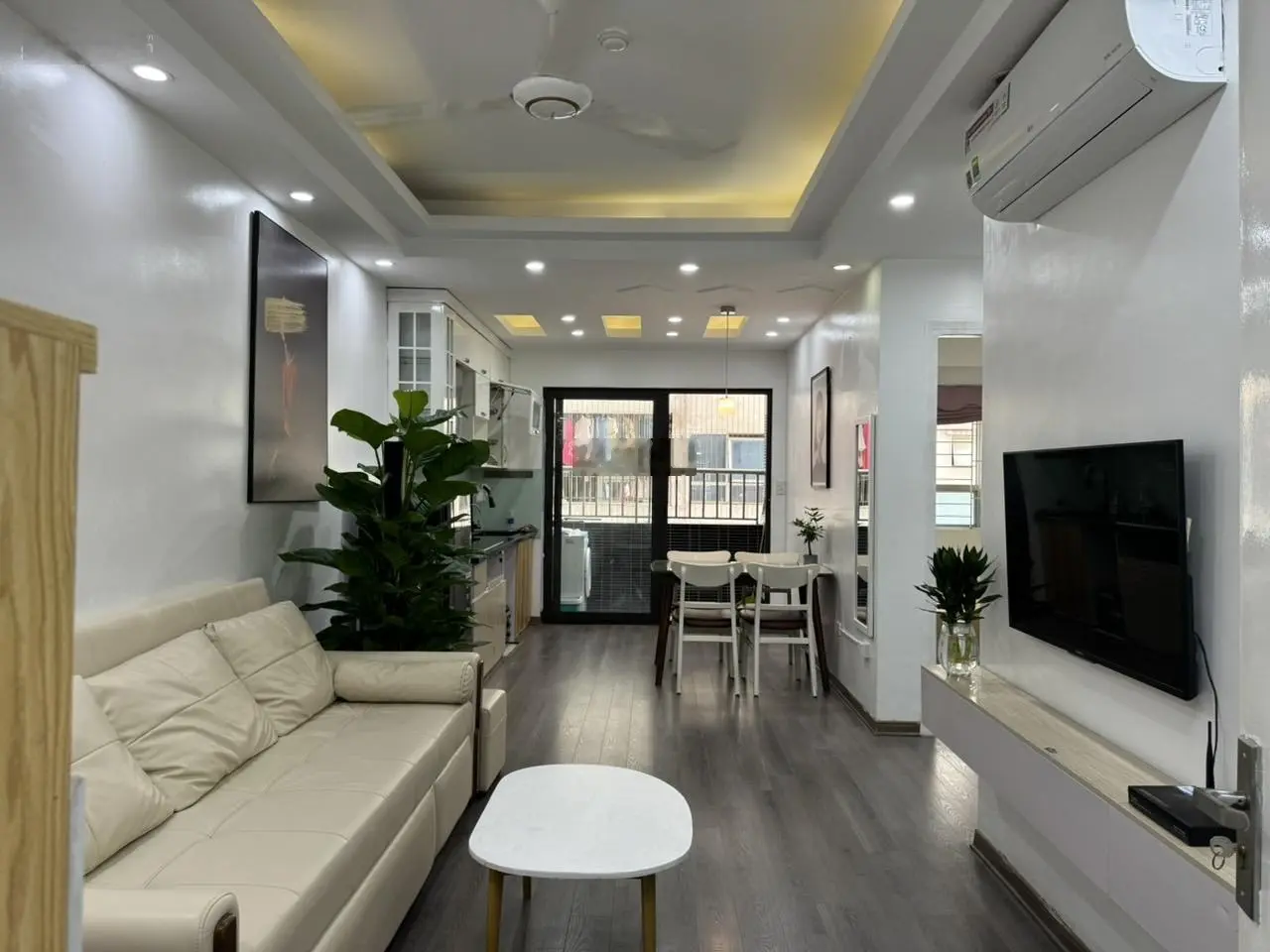 Bán căn 60m2, 2 ngủ& 2VS HH3B Linh Đàm Hoàng Mai. LH: 0966 455 *** em Thuỷ