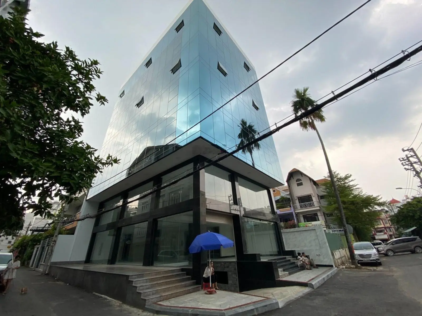 Bán tòa nhà MT Phan Đăng lưu-Nguyễn Huy Tưởng, P6, Bình Thạnh: 12x20m; Hầm 7Tầng_HĐT 330tr/tháng
