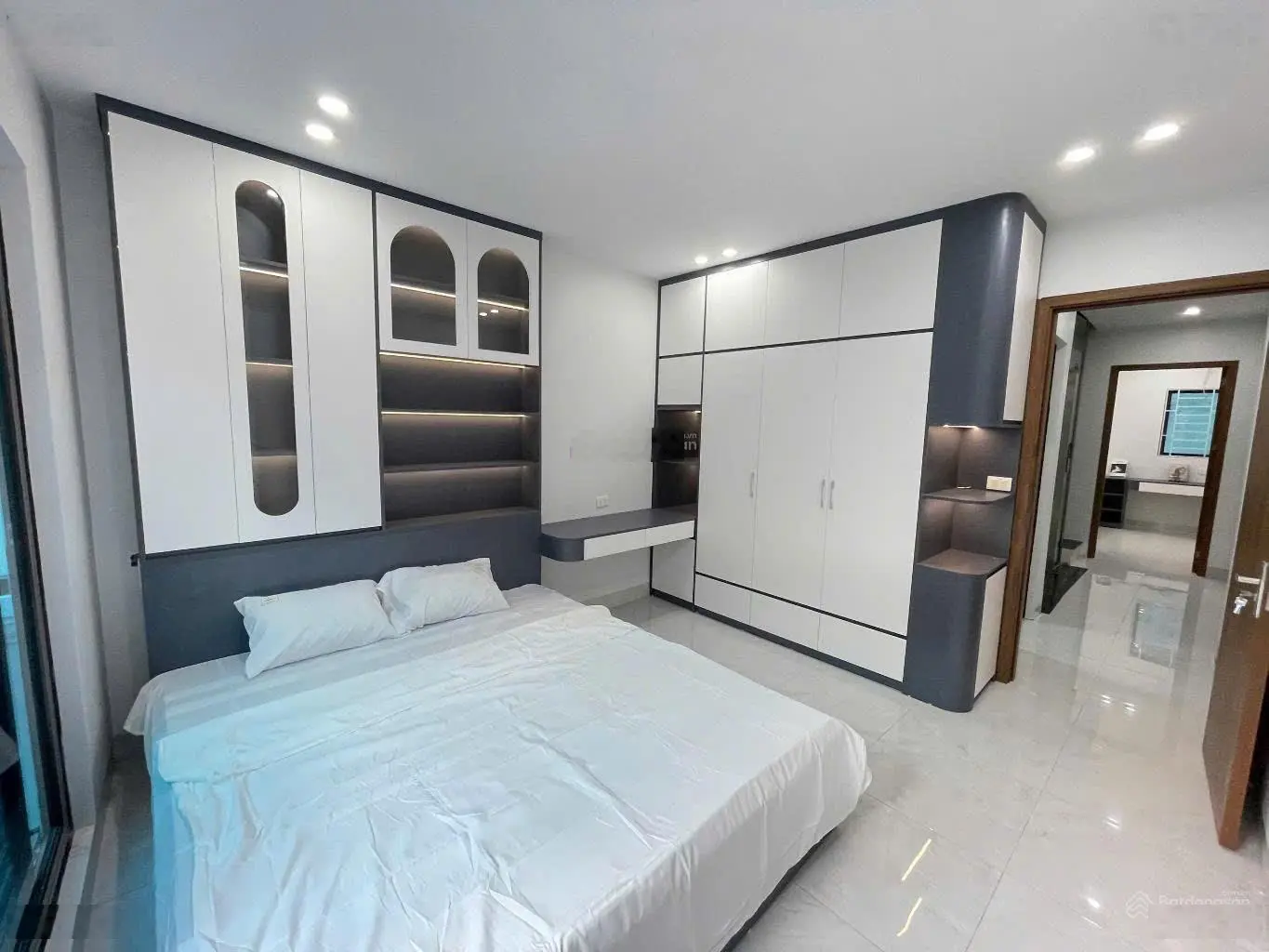 Siêu Hiếm Thụy Phương 45m-5 Tầng , Nhà Mới , Căn Góc, Thang Máy,Ô Tô Qua Nhà, Ngõ Thông ,Kinh Doanh