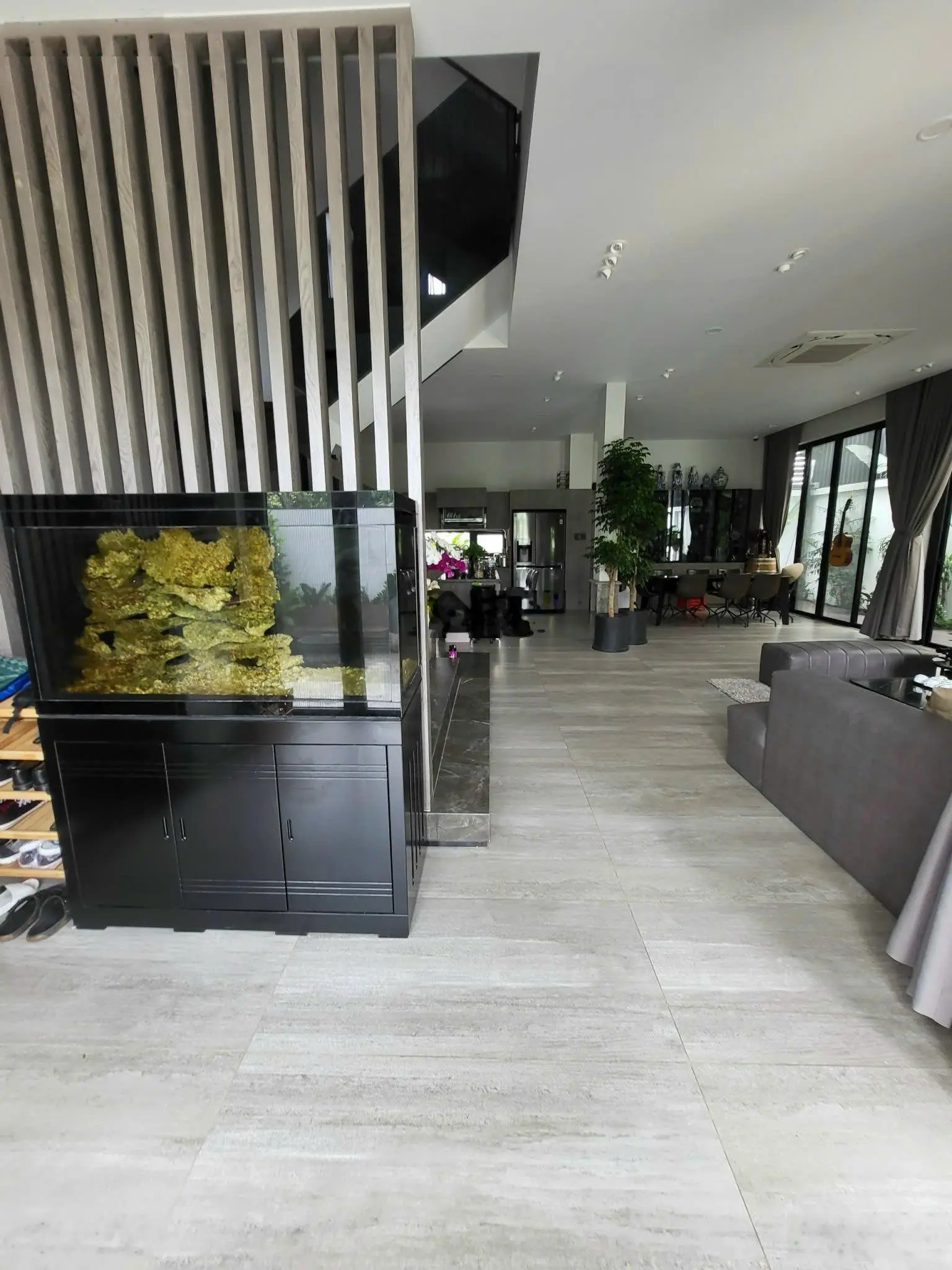 Biệt thự 5* Gia Hoà - 3 tầng thiết kế - nội thất hiện đại, ngang 12m, Đỗ Xuân Hợp - Global City 2ph
