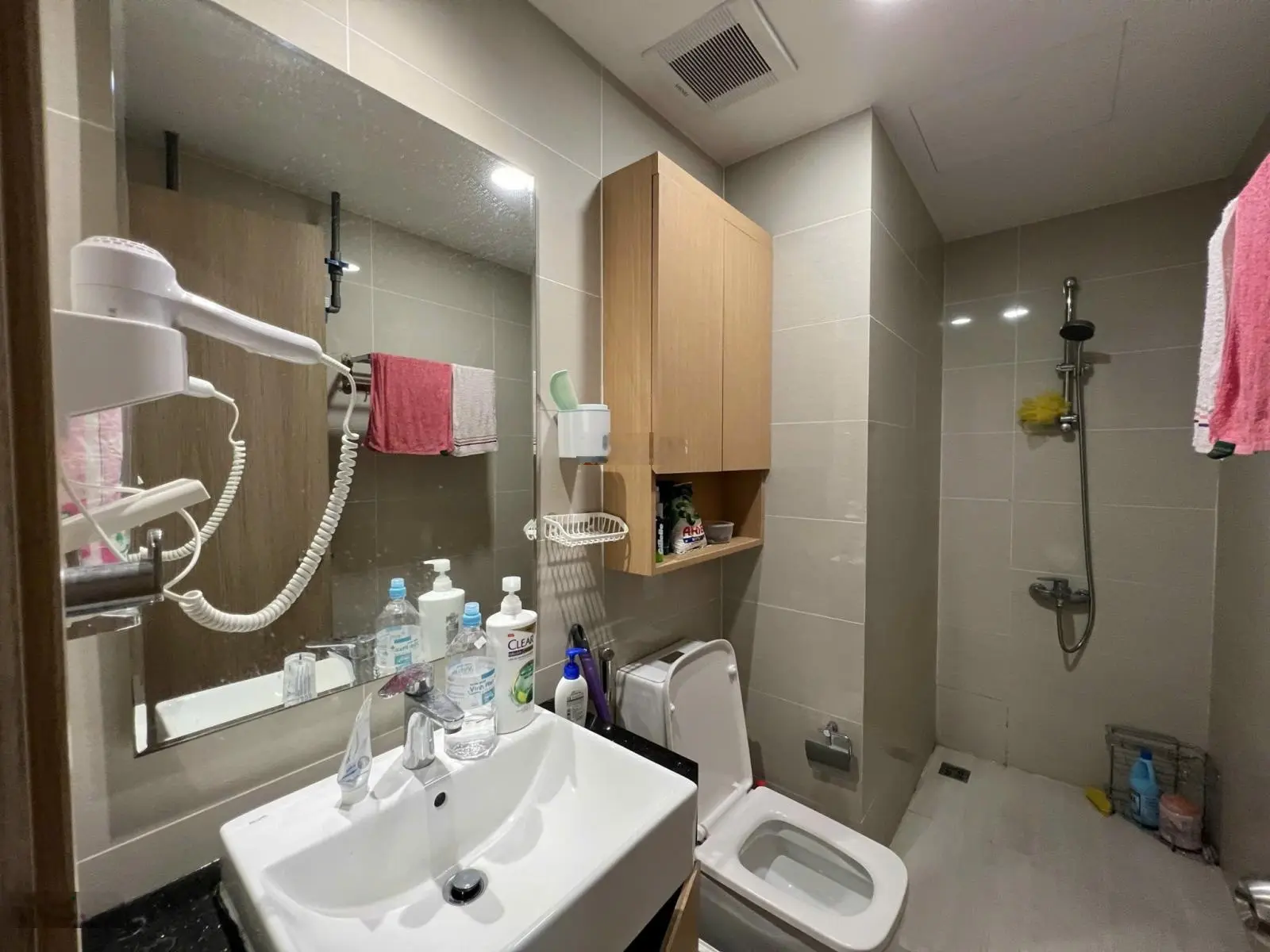 Bán Căn hộ Golden Mansion , 3PN , 2WC , Full Nội Thất , View Phổ Quang Giá : 5 Tỷ 480 thương lượng