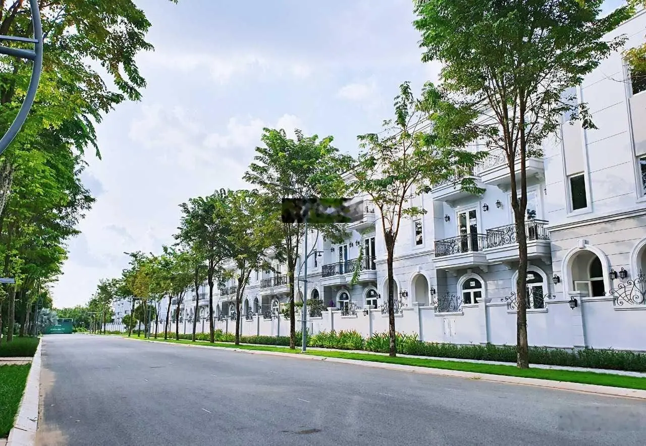 Bán nhà biệt thự Phố Đông Village, DT 9,5x20m, hướng Đông Nam, trệt + 2 lầu, sổ hồng