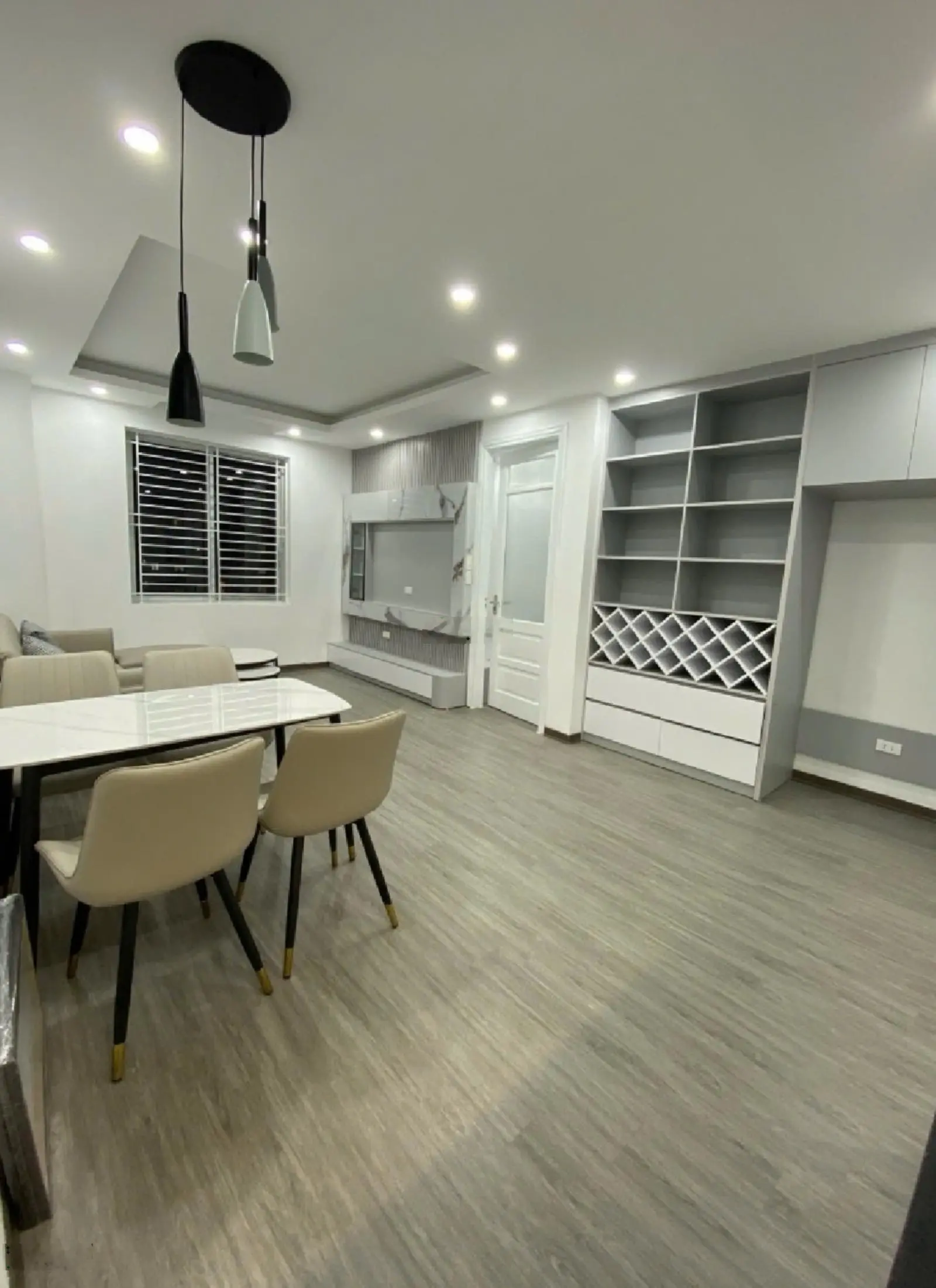 Vị trí đắc địa ! chung cư thành phố giao lưu - 76m - 2pn - nhà đẹp long lanh - đủ n/t - ở ngay