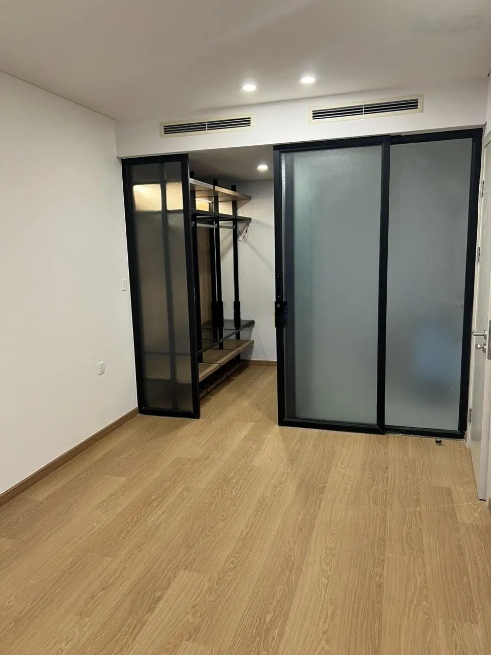 Căn hộ cao cấp 5* risemount với kính dát vàng 24k giá chỉ 3,5 tỷ (1pn-2pn), view sông hàn