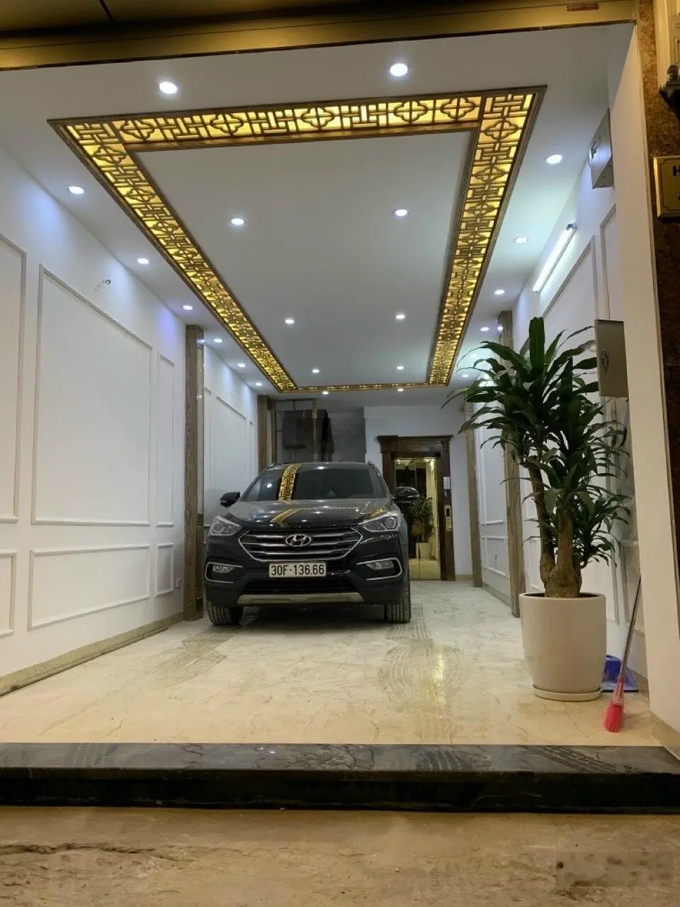 Bán nhà phân lô Kim Đồng ô to vào nhà ngõ 19 Kim Đồng vị trí ngõ thông ô bàn cờ. DT 65m2 cao 5 tầng