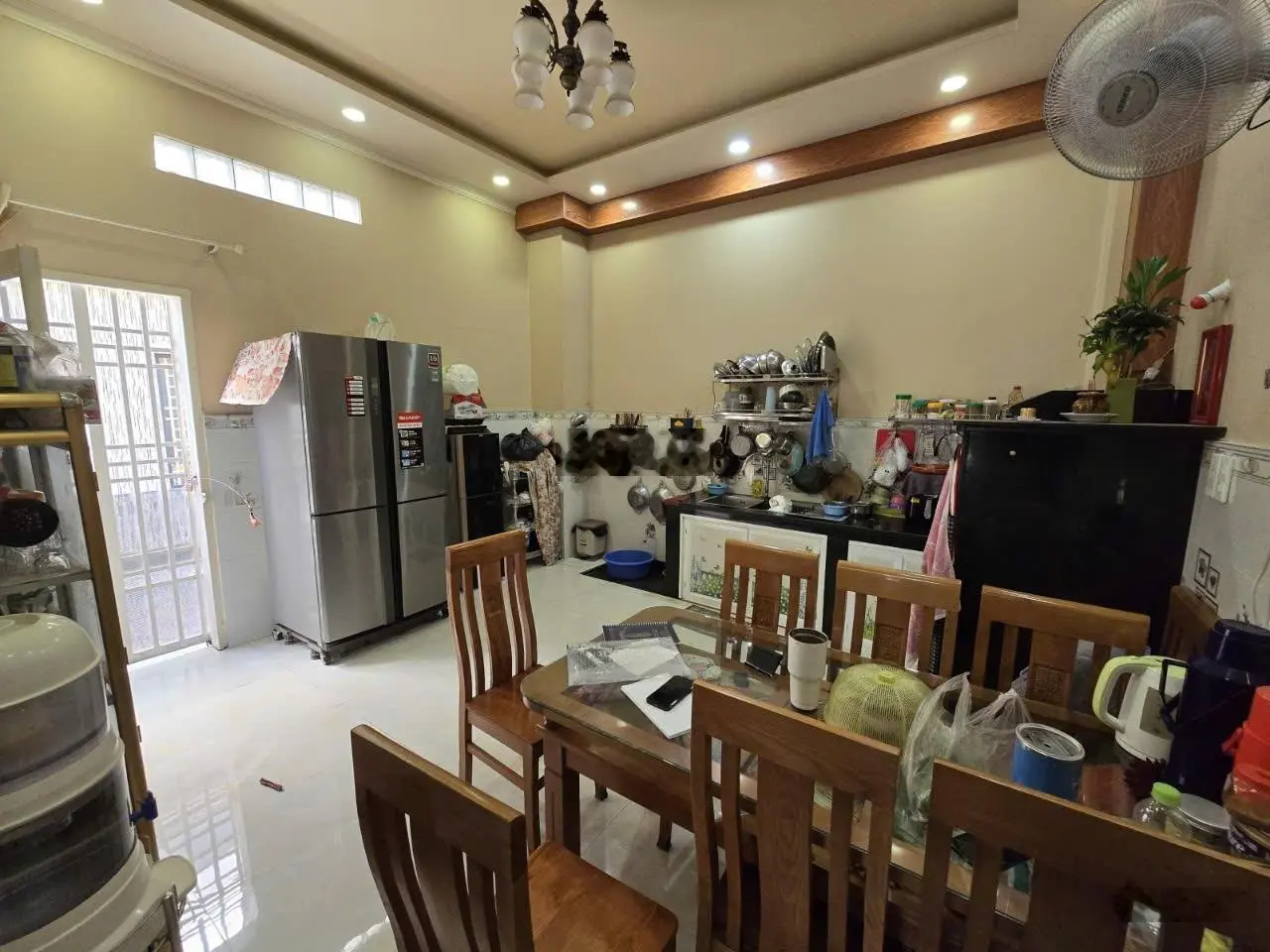 Bán nhà 3 tầng, sát MT Hoàng Diệu 2, ngay Vincom Võ Văn Ngân - Thủ Đức, lô góc HXH 6m, giá hơn 8 tỷ