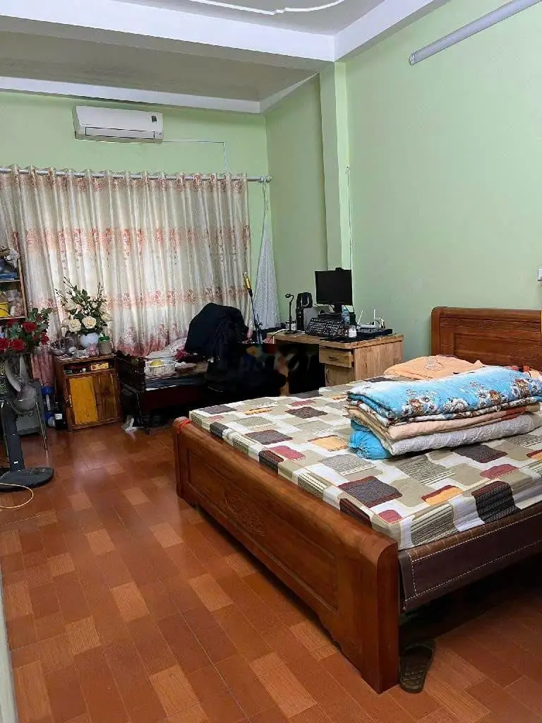 Bán Nhà Ngõ 56 Phố Thạch Cầu, Long Biên, DT 70m x 2 Tầng, 4.9 Tỷ