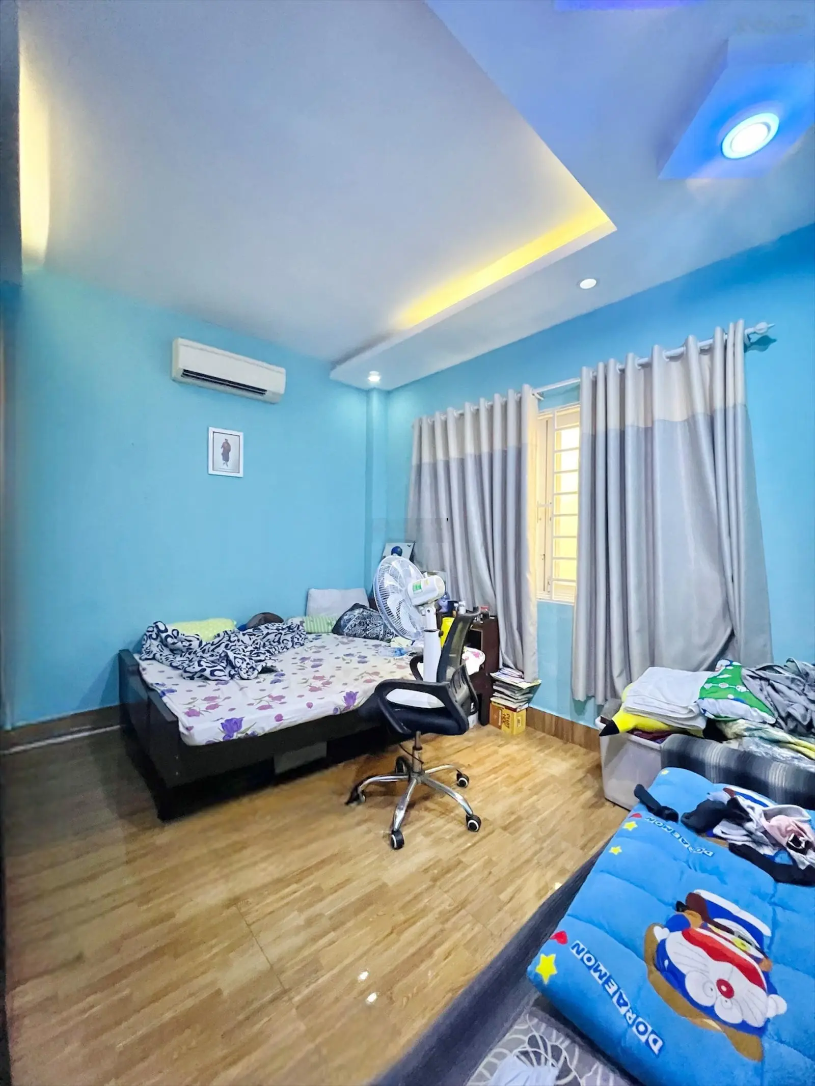 Bán nhà mặt tiền ngay Võ Văn Kiệt - Hồ Học Lãm, đường 10m thông, ngang 4,3m, chỉ hơn 7 tỷ.
