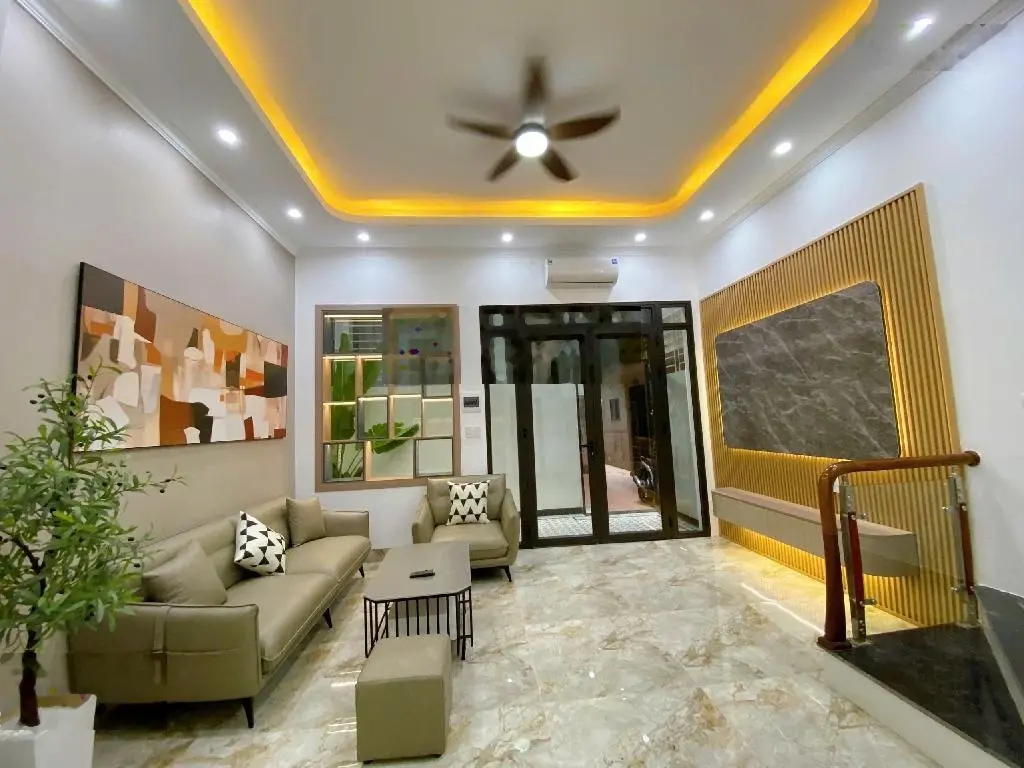 Bán nhà An Dương, Yên Phụ, 42m2, 5 tầng full nội thất ở ngay. ngõ rộng và nông, chỉ 7,5 tỷ.